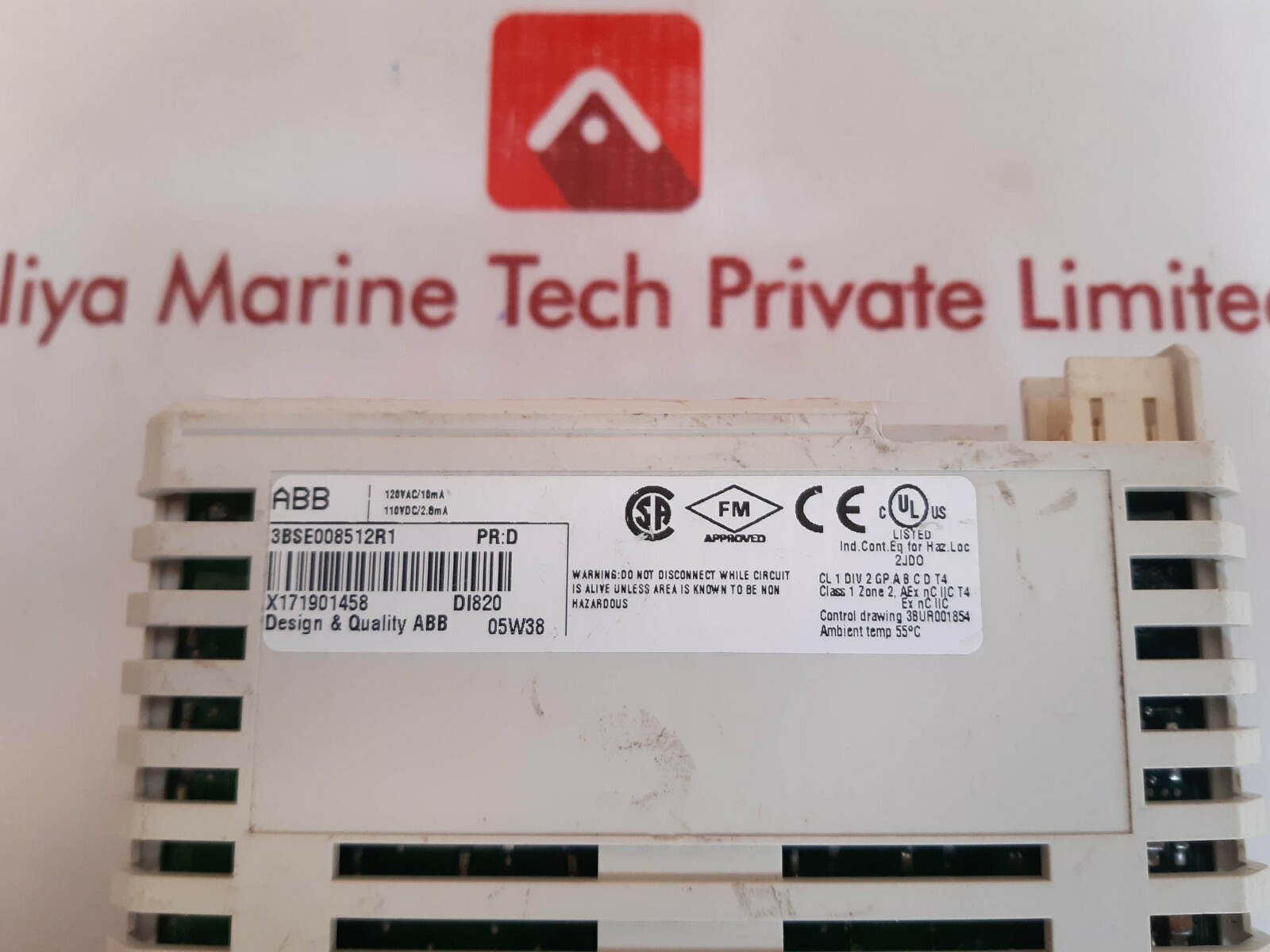 ABB DI820 Digital Input Module 3BSE008512R1 110VDC/2.8MA X171901458 05W38 55C