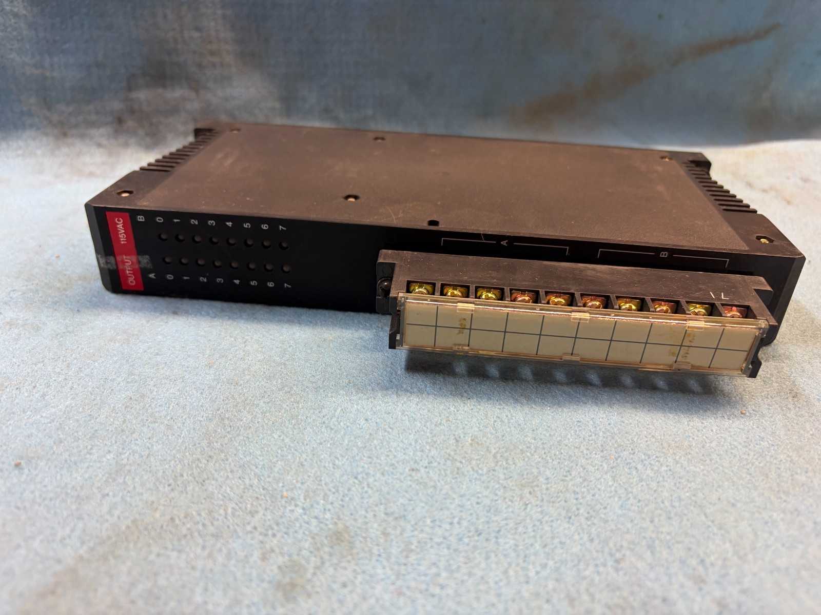GE FANUC PROGRAMMABLE CONTROLLERS IC630MDL375B SERIES 3 115/230VAC