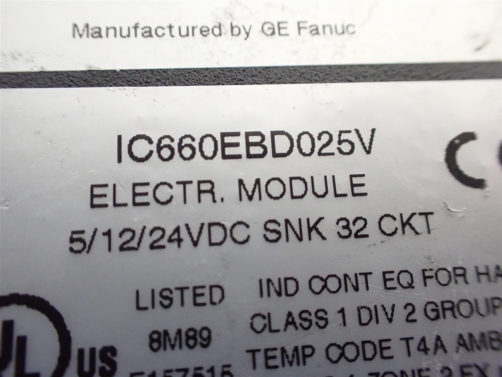 GE Fanuc IC660EBD025V 5-24VDC 32 Sink Electronic Module w Terminal Module(BN328)