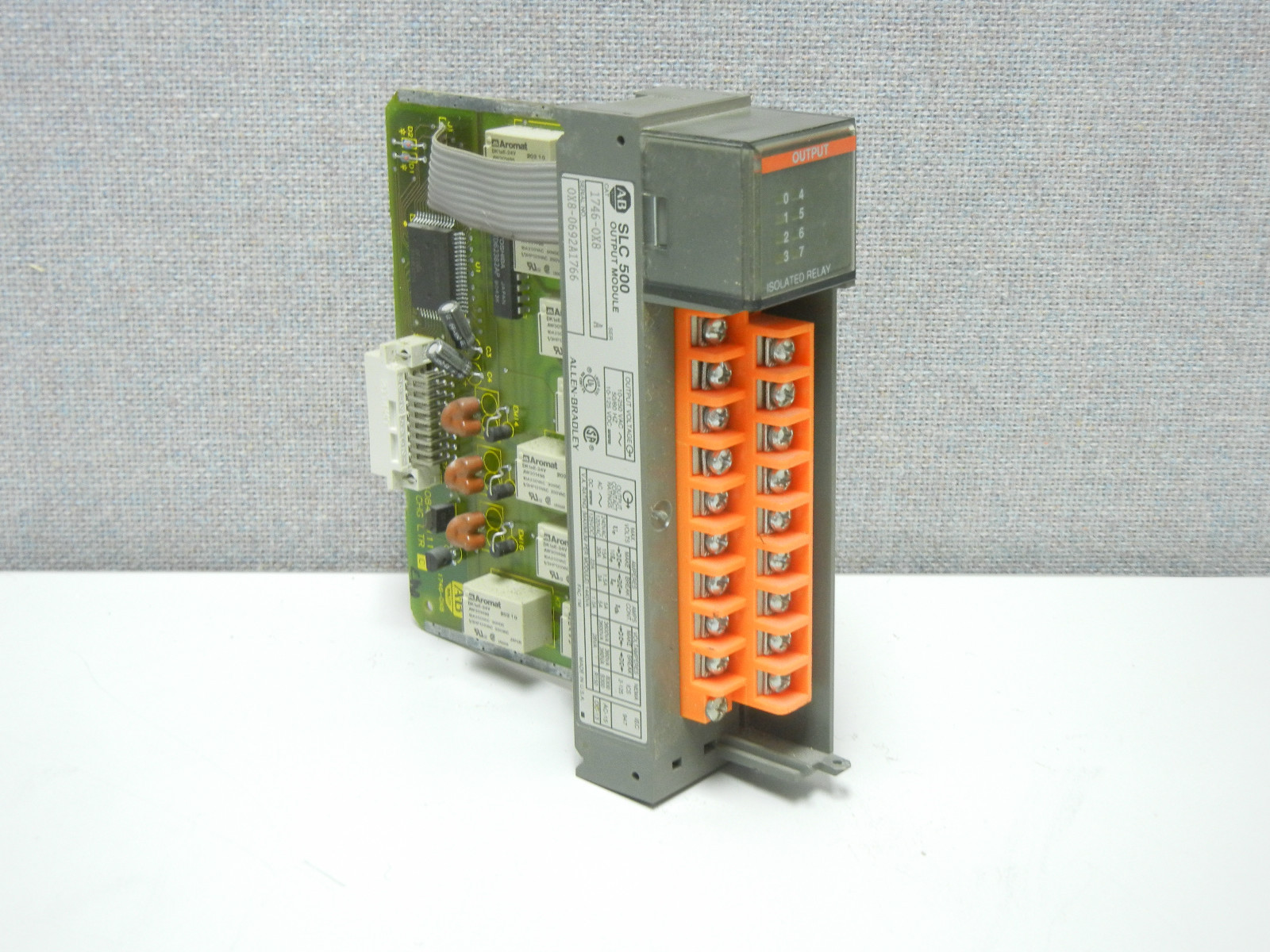 ALLEN BRADLEY 1746-0X8 SER. A USED OUTPUT MODULE 17460X8