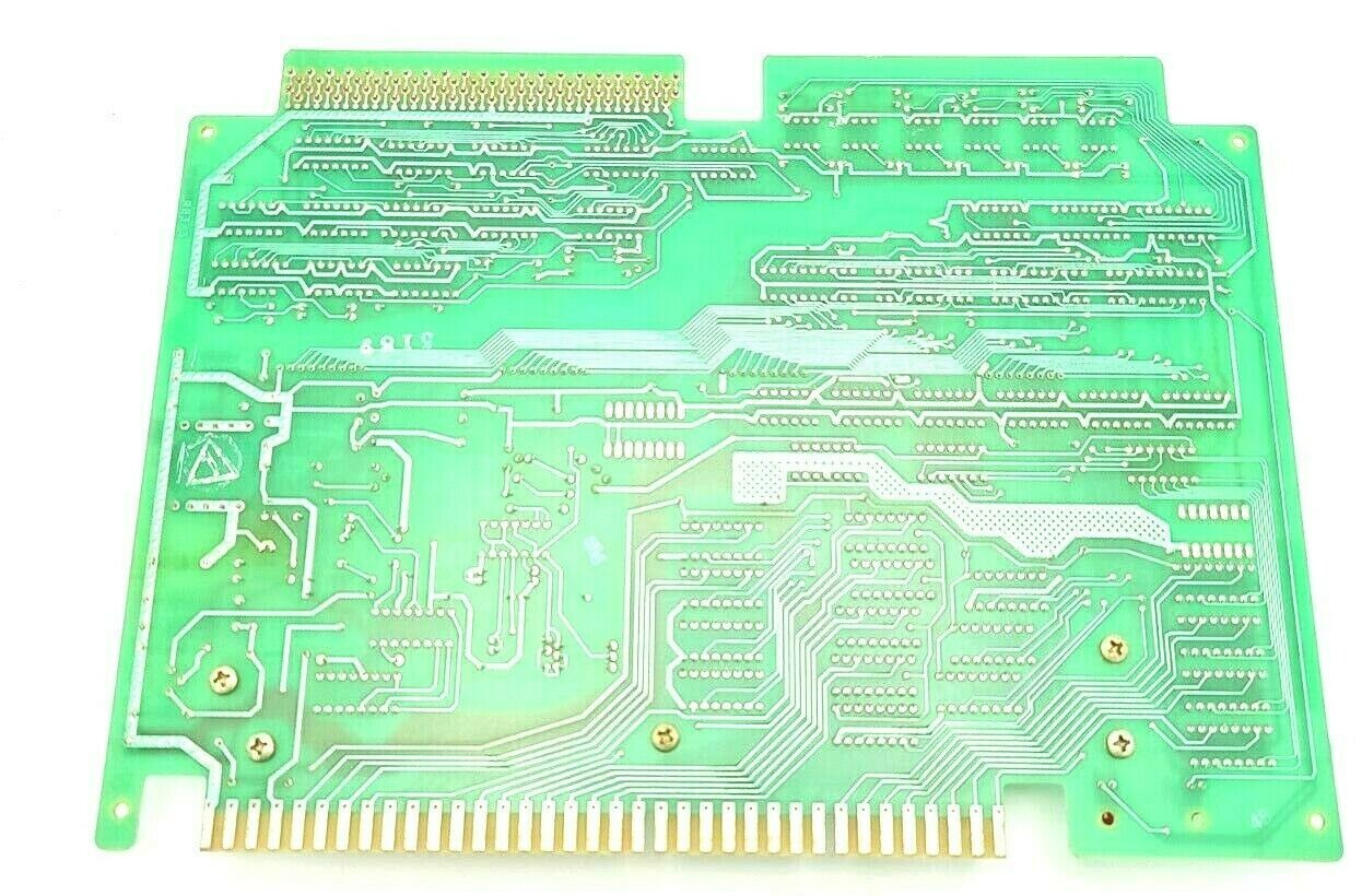 GE FANUC IC600BF923K OUTPUT CARD SINK SERIES SIX 10-50 VDC 32 POINT