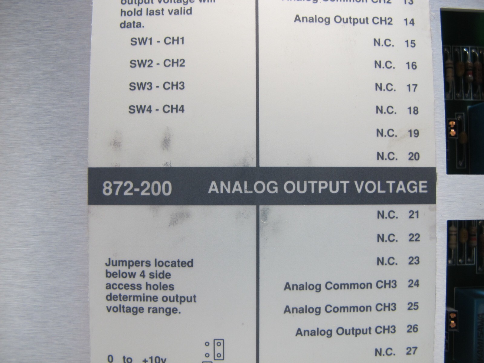 AEG Gould Modicon AS-B872-200 Analog Output Voltage Module PLC 870-200 ASB872200