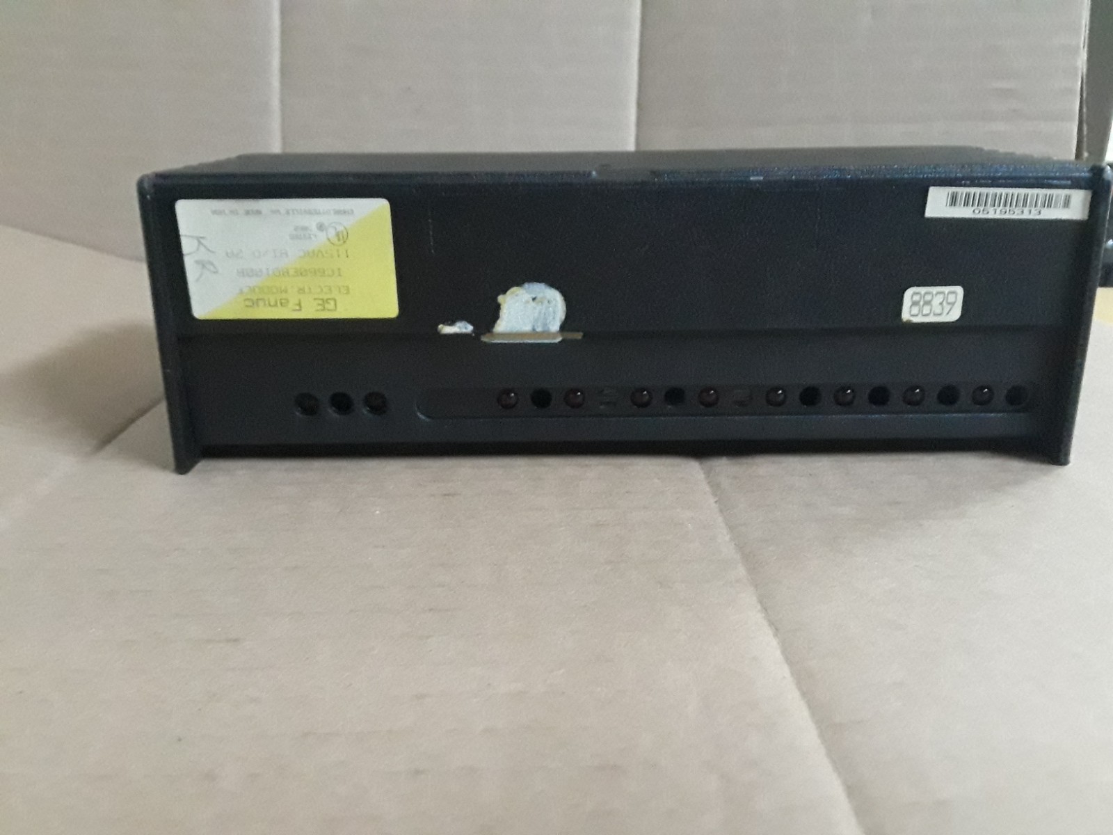GE Fanuc IC660EBD100B Genius I/O Module ***CHEAP***