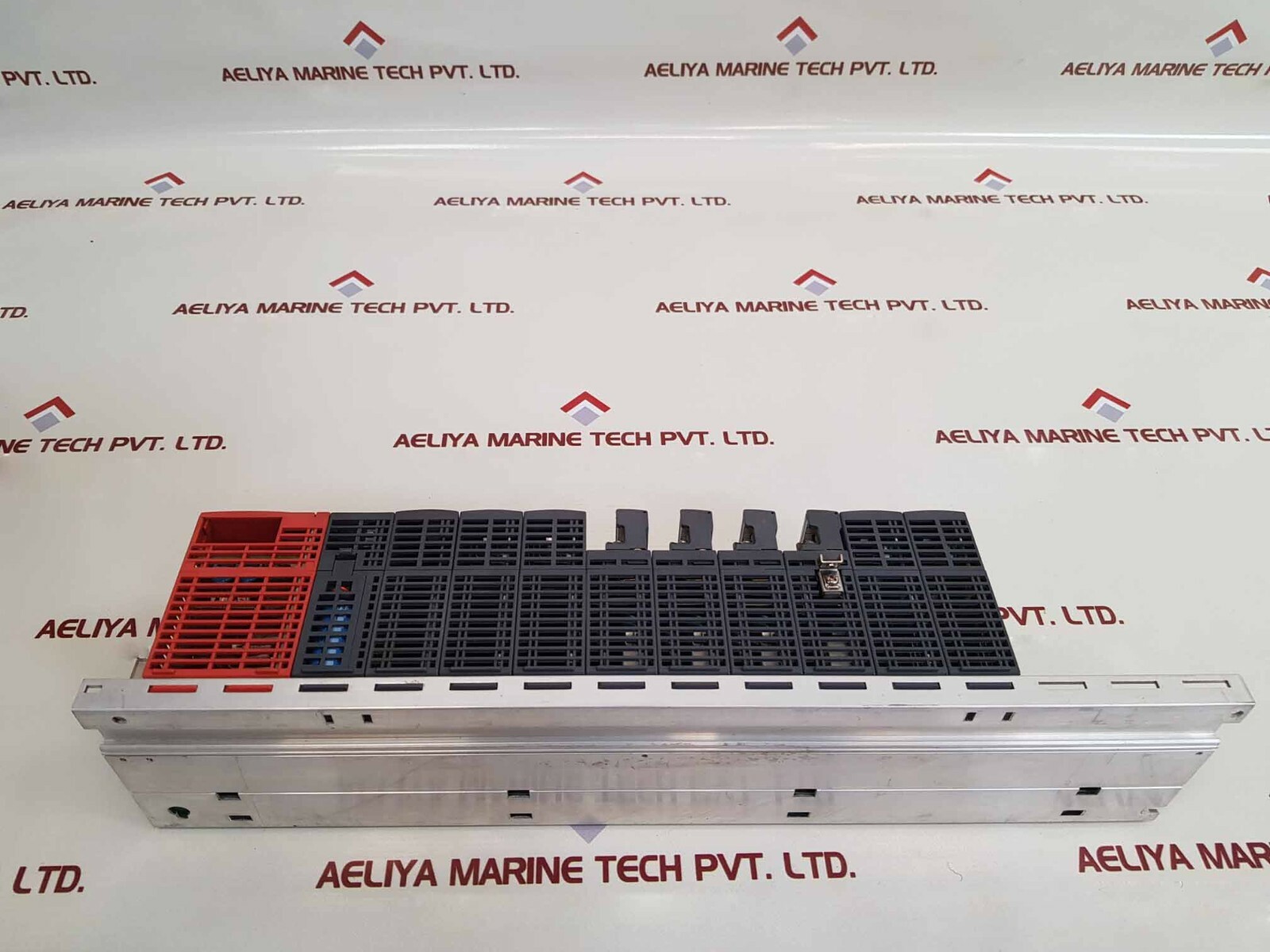 Mitsubishi Melsec-Q Q61P-A1,QJ71LP21-25,QX42,Q68ADV,QY42P Module Rack 24VDC