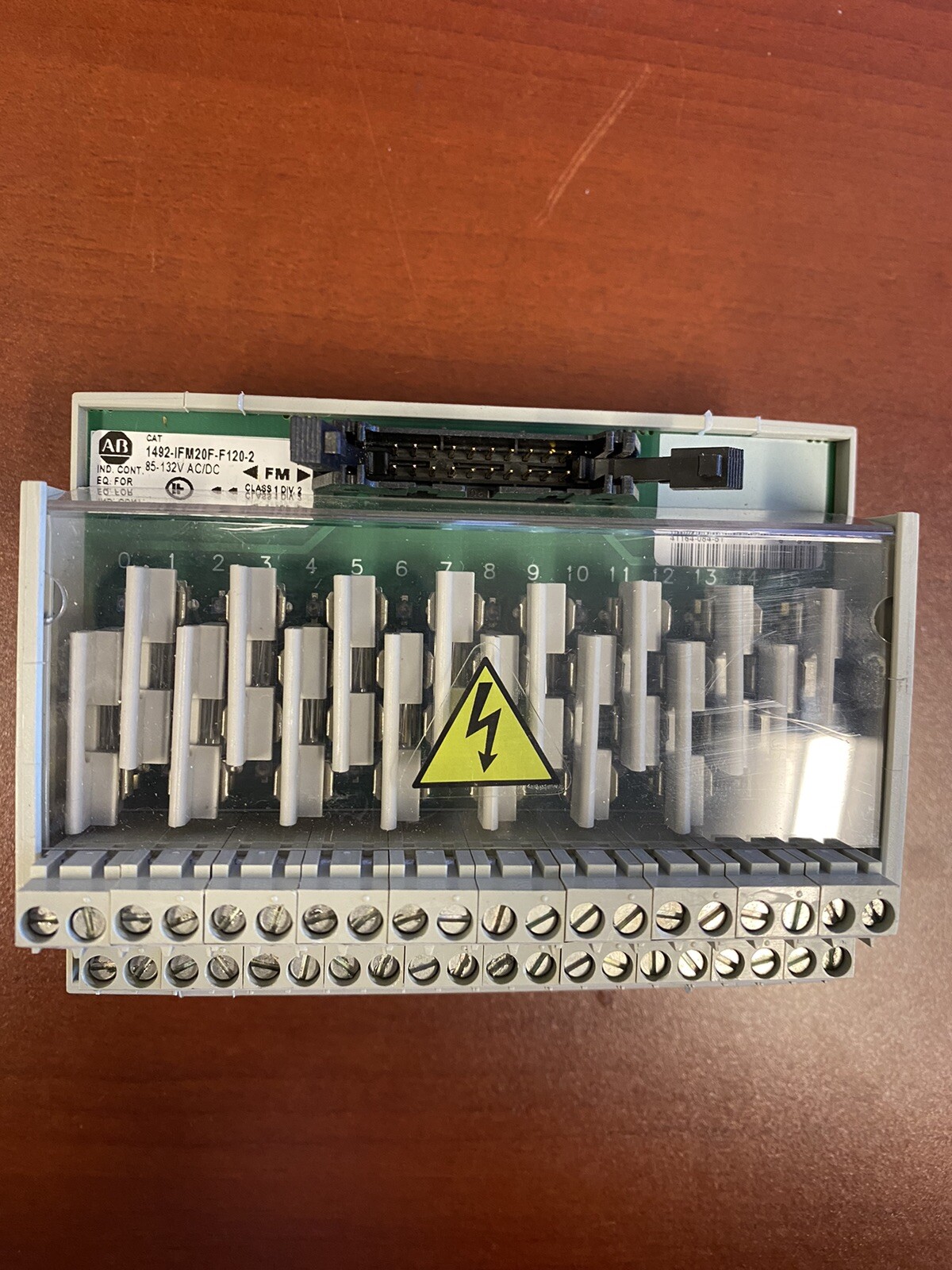 Allen-Bradley 1492-IFM20F-F120-2 SER A Interface Module