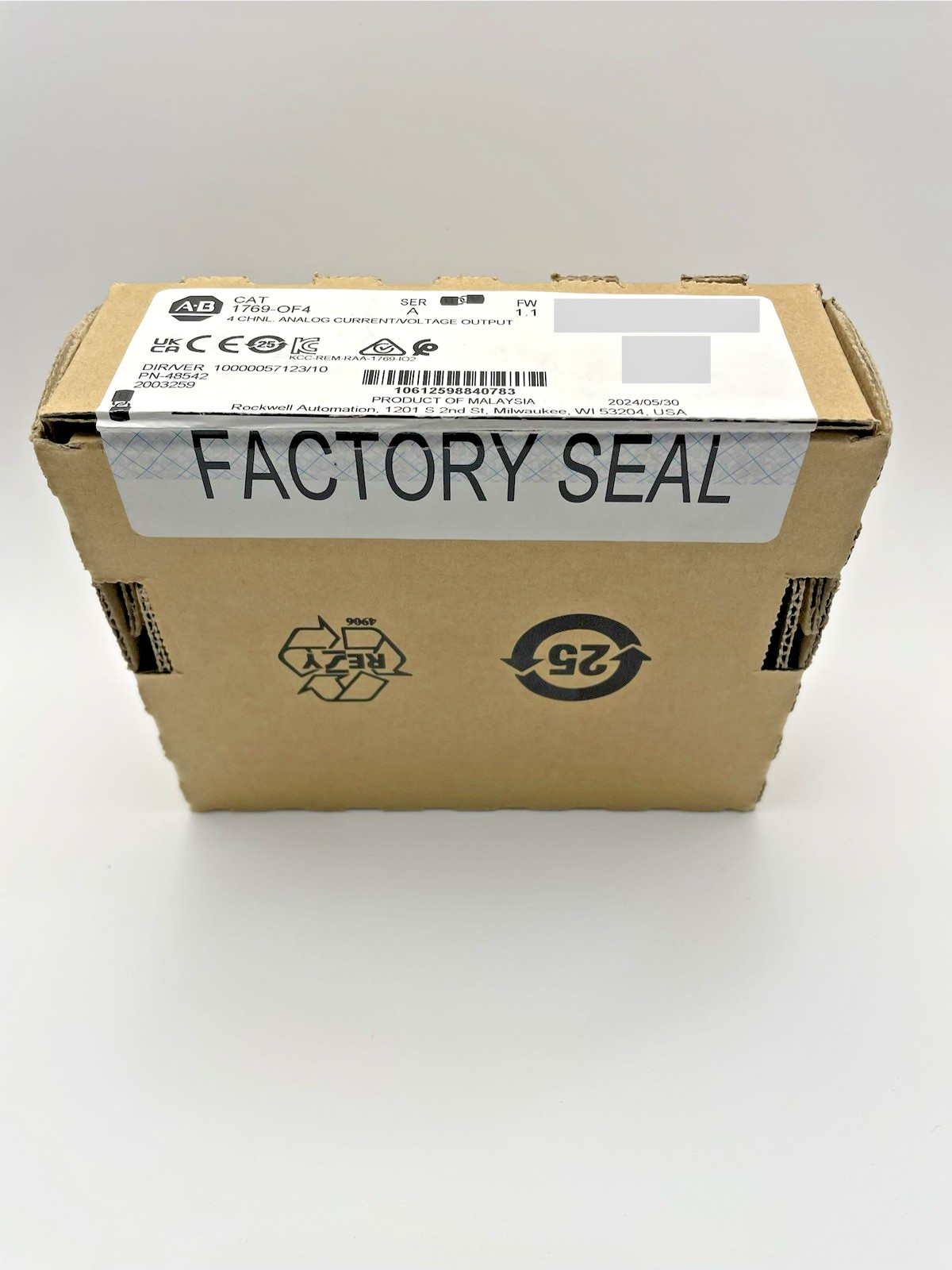 New Factory Sealed AB CAT 1769OF4 4 CHNL Analog Current/Voltage Output Series A