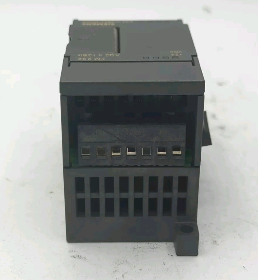 SIEMENS EM 232 AQ2 X 12 BIT 6ES7 232-0HB22-0XA0 24 VDC E-STAND 03