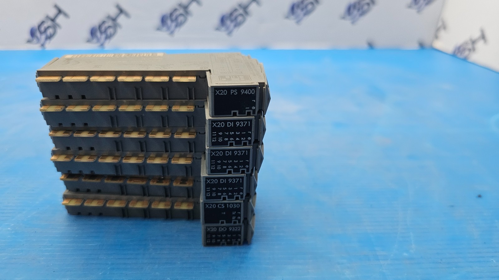 B&R 3x X20DI9371 1x X20PS9400, 1x X20CS1030 1x X20DO9322 Digital Input Modules