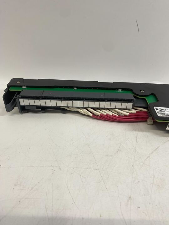 1492-CM1771-LD001 Allen Bradley PLC 5 Adapter 1771-IAD 1771-IBD W10