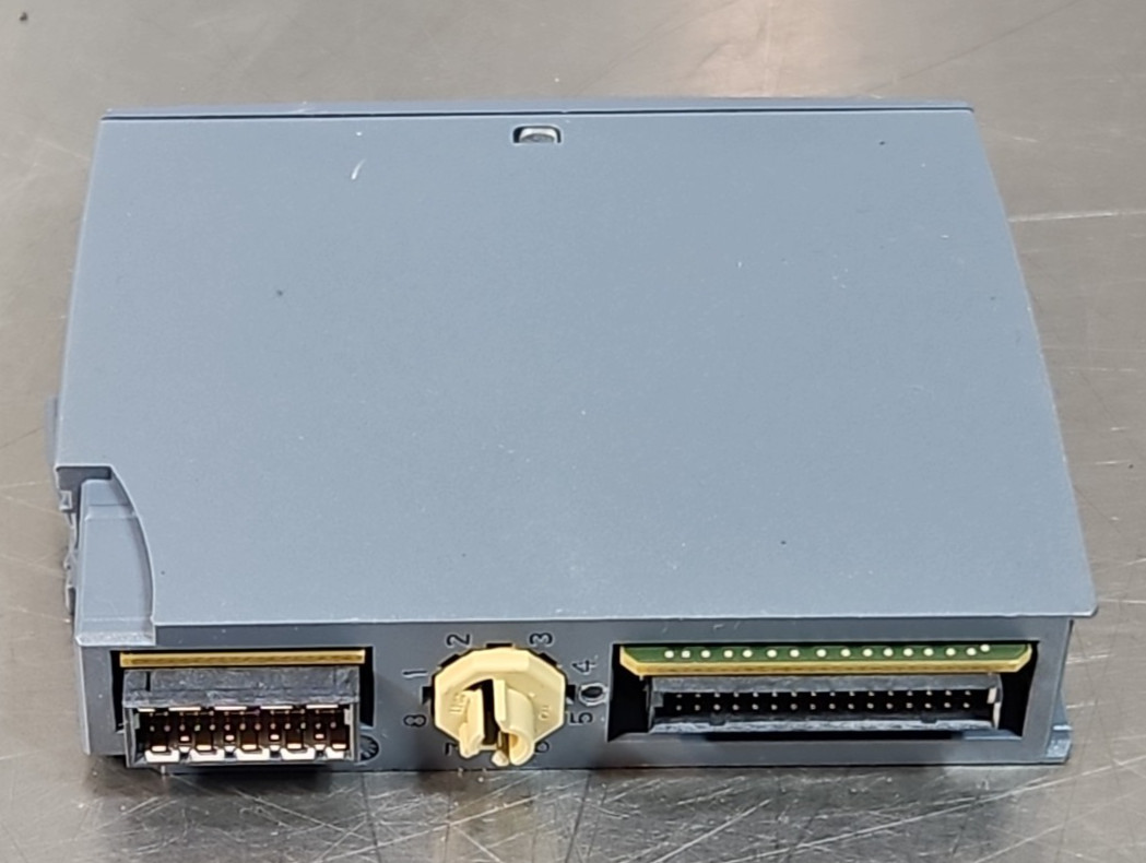 Siemens 6ES7131-6BF00-0BA0 Module Loc3B7