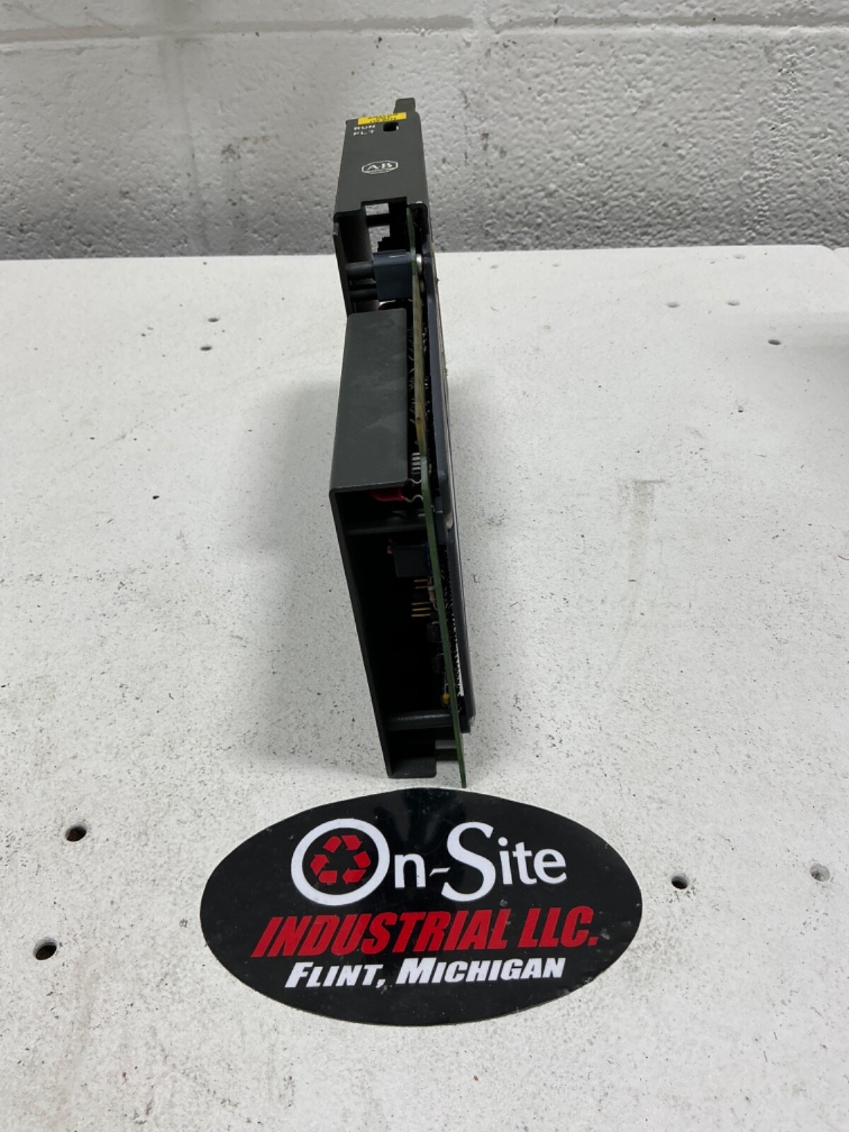 ALLEN-BRADLEY 1771-OFE1 SERIES A F/W REV B ANALOG OUTPUT MODULE