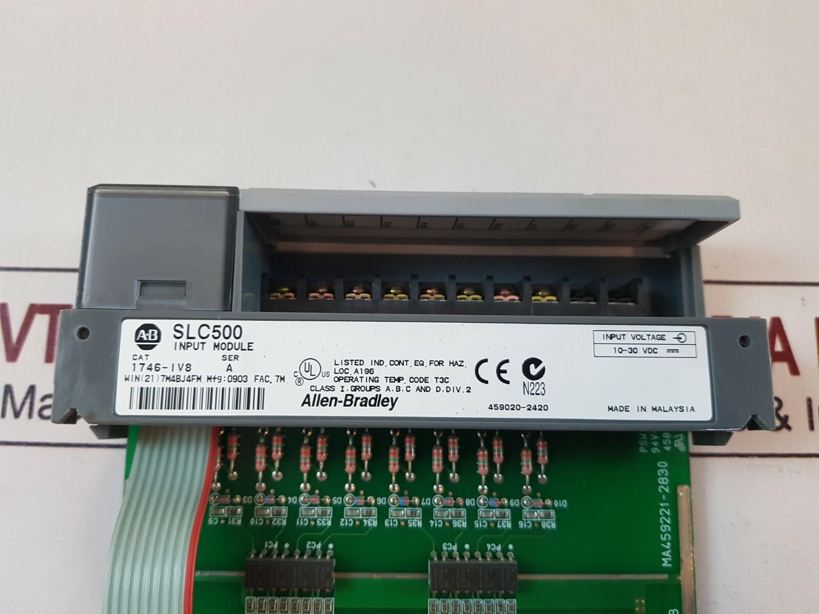 Allen-bradley 1746-iv8 ser:a slc500 input module