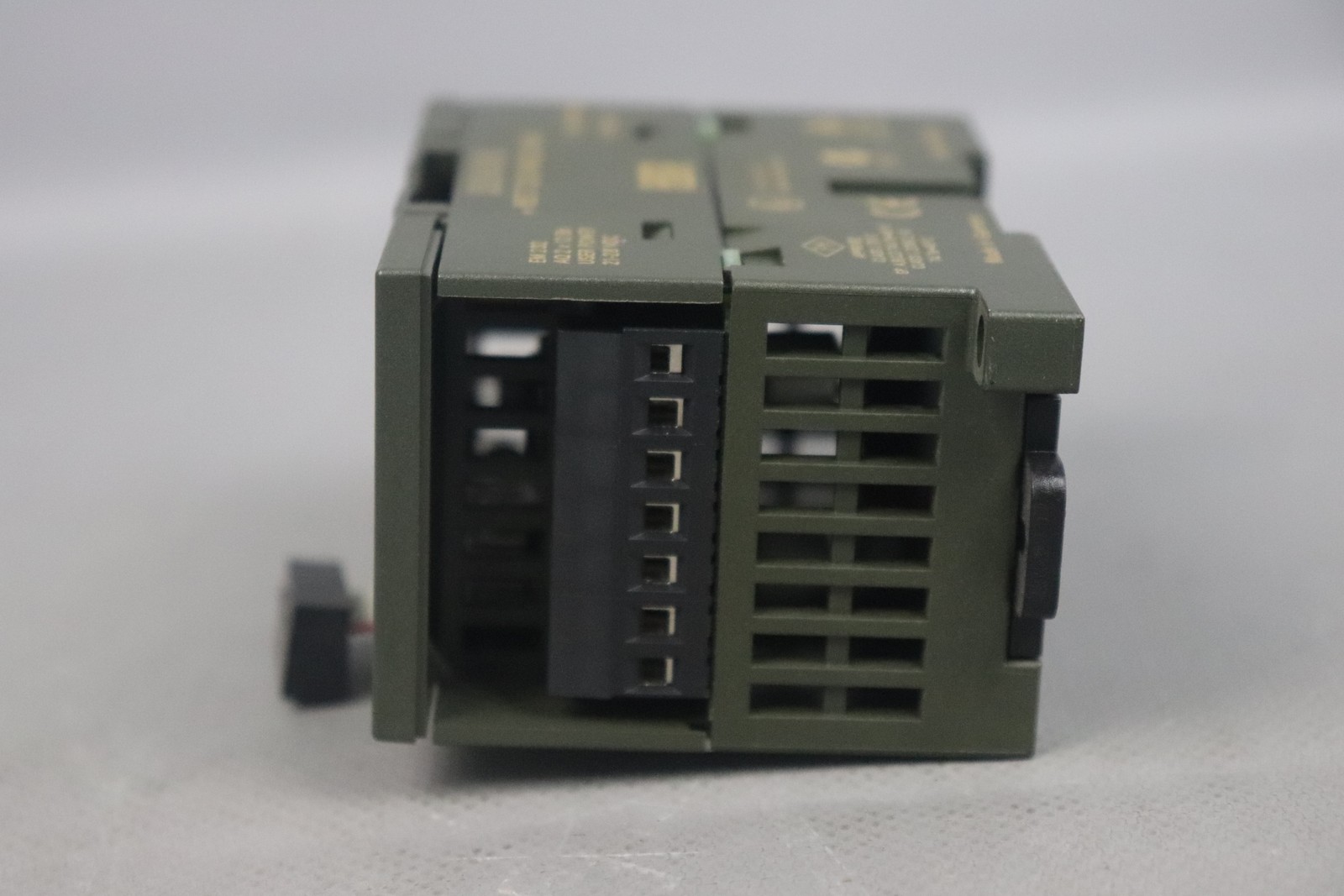 Siemens 6ES7 232-0HB22-0XA0 analog output em 232 6ES7232-0HB22-0XA0 e:03 used