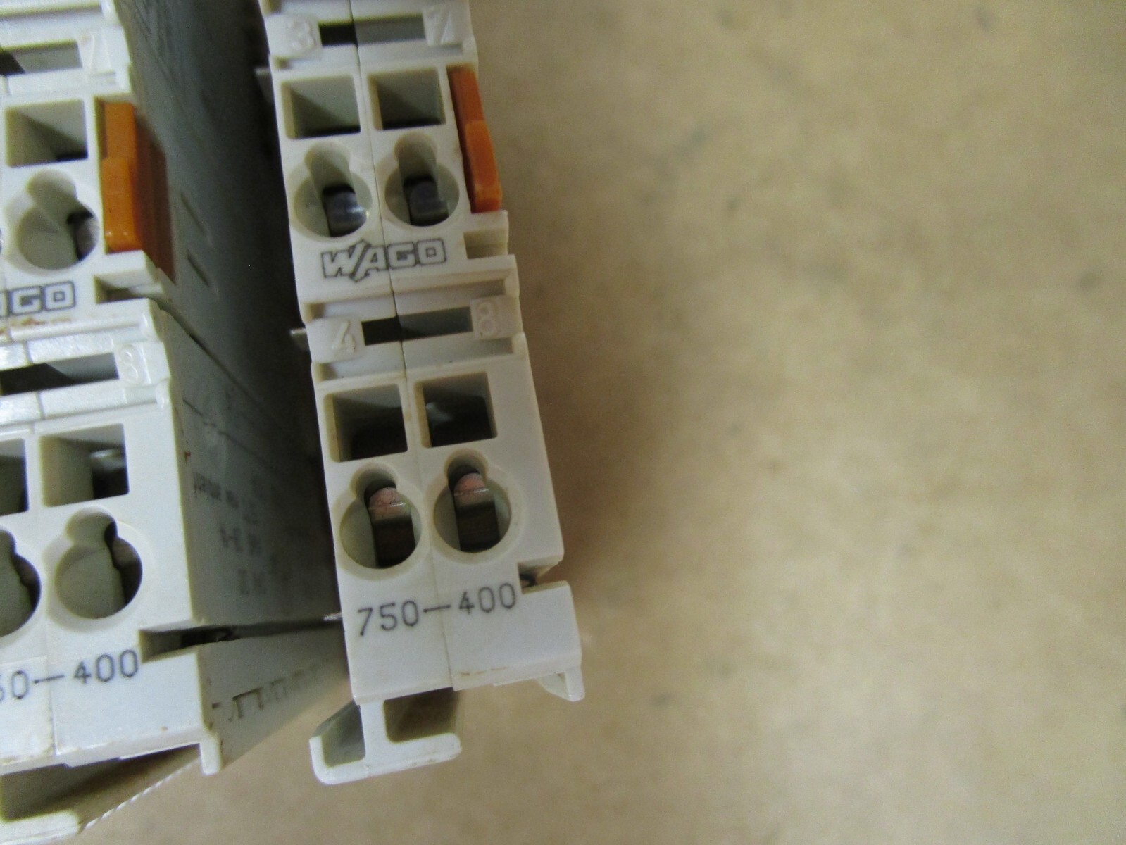 LOT OF 8 WAGO INPUT MODULE 750-400 750400