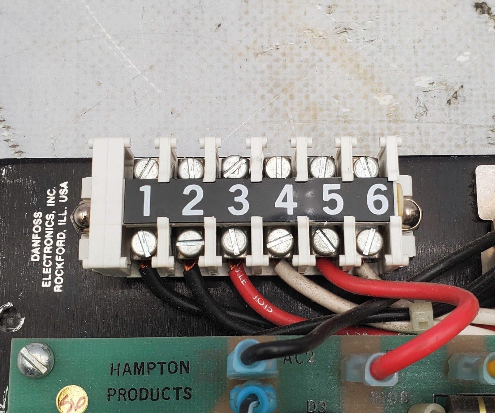 Danfoss 700350 VARISPEED 180 Overload Protection Control Board 120/240V 1/8-2HP