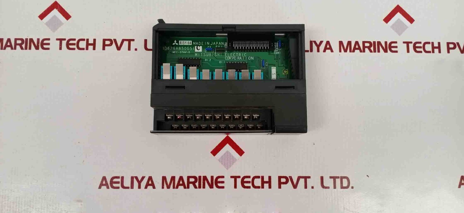 Mitsubishi A1SY18A Output Unit DC 24V 2A MEC-37AV-0