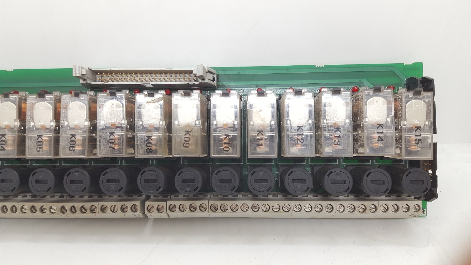 ALLEN BRADLEY 1492-XMI4024-16RF SER A RELAY INTERFACE MODULE 20-26 VDC