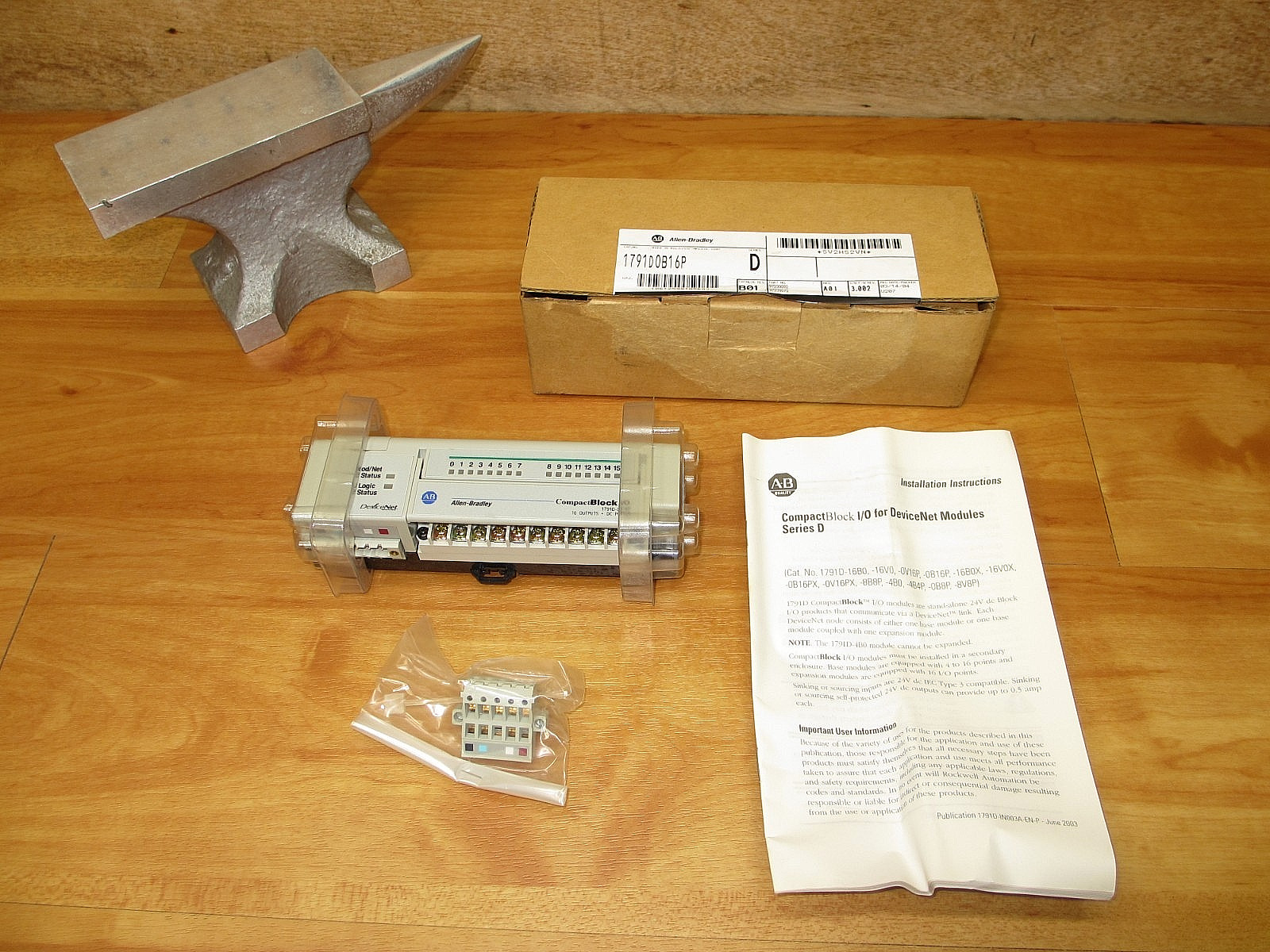 Allen Bradley 1791D-OB16P *NEW OLD STK* Compact Block I/O Output Module KLJ