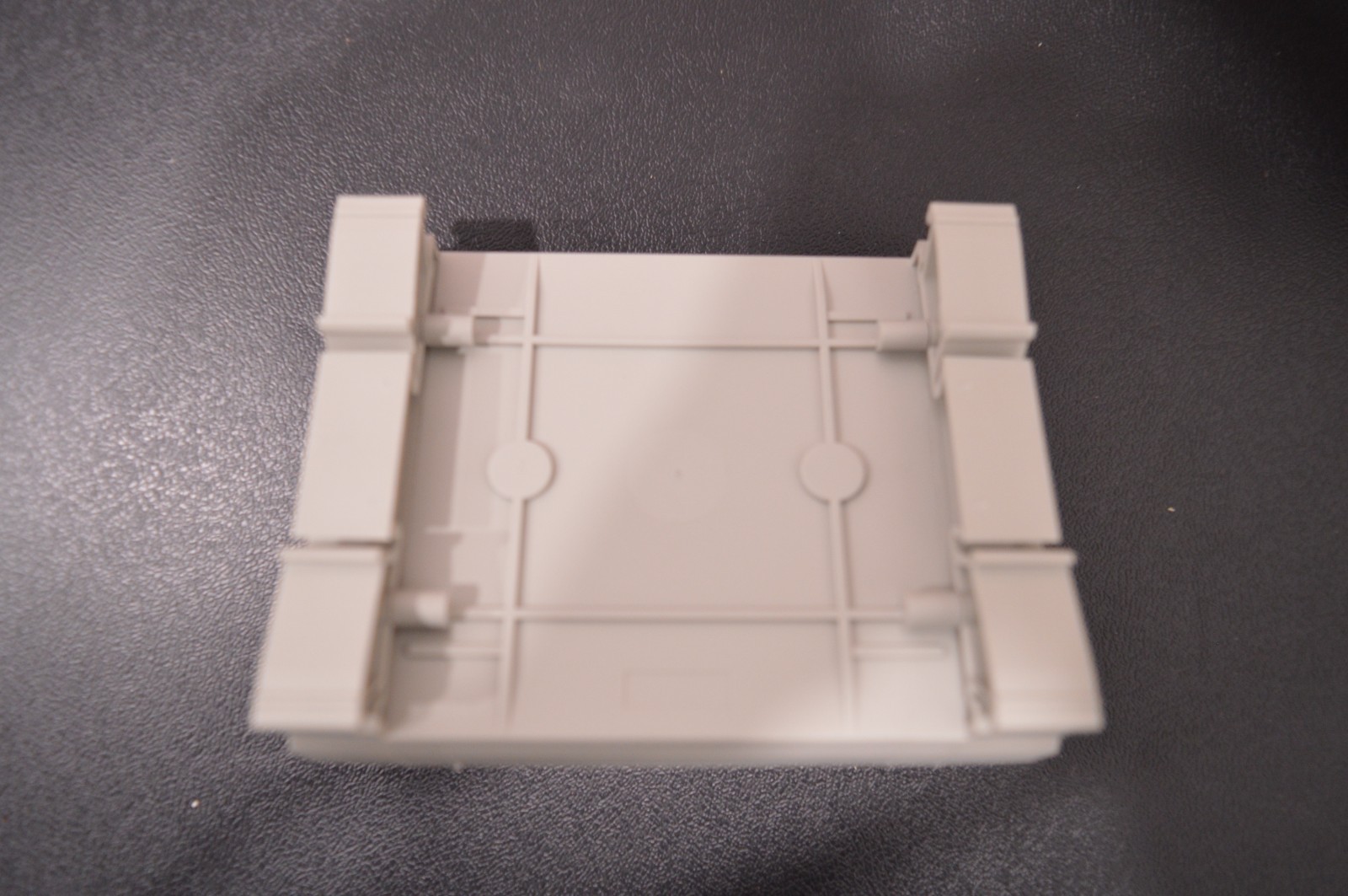 Allen Bradley ‘1492-AIFM8-3’ Feed Through Analog Interface Module 8 Channel