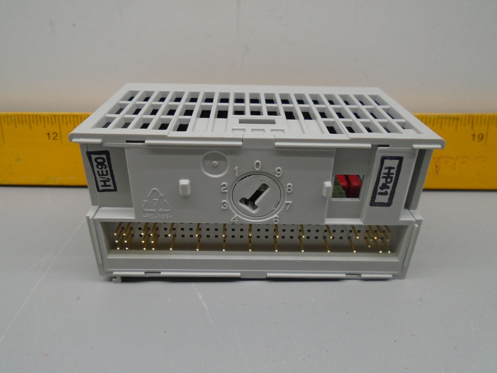 Allen Bradley 1794-OW8 Flexlogix Relay Output 1794-0W8 W260