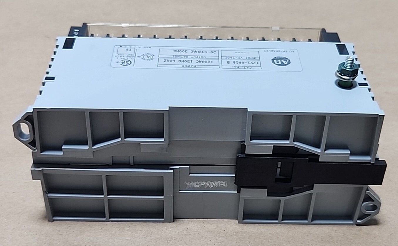Allen-Bradley 1791-0A16 /B Output Module 120Vac 150mA 60Hz 20-132Vac + Warranty!