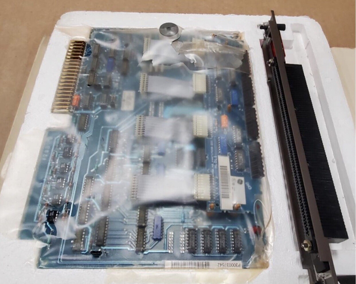 New! GE Series Six IC600TB923A HD Output 10-50VDC Sink W/Lights W/Faceplate