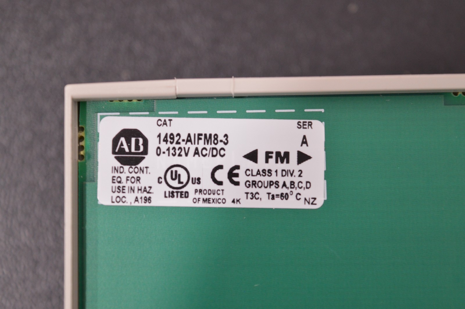 Allen Bradley ‘1492-AIFM8-3’ Feed Through Analog Interface Module 8 Channel