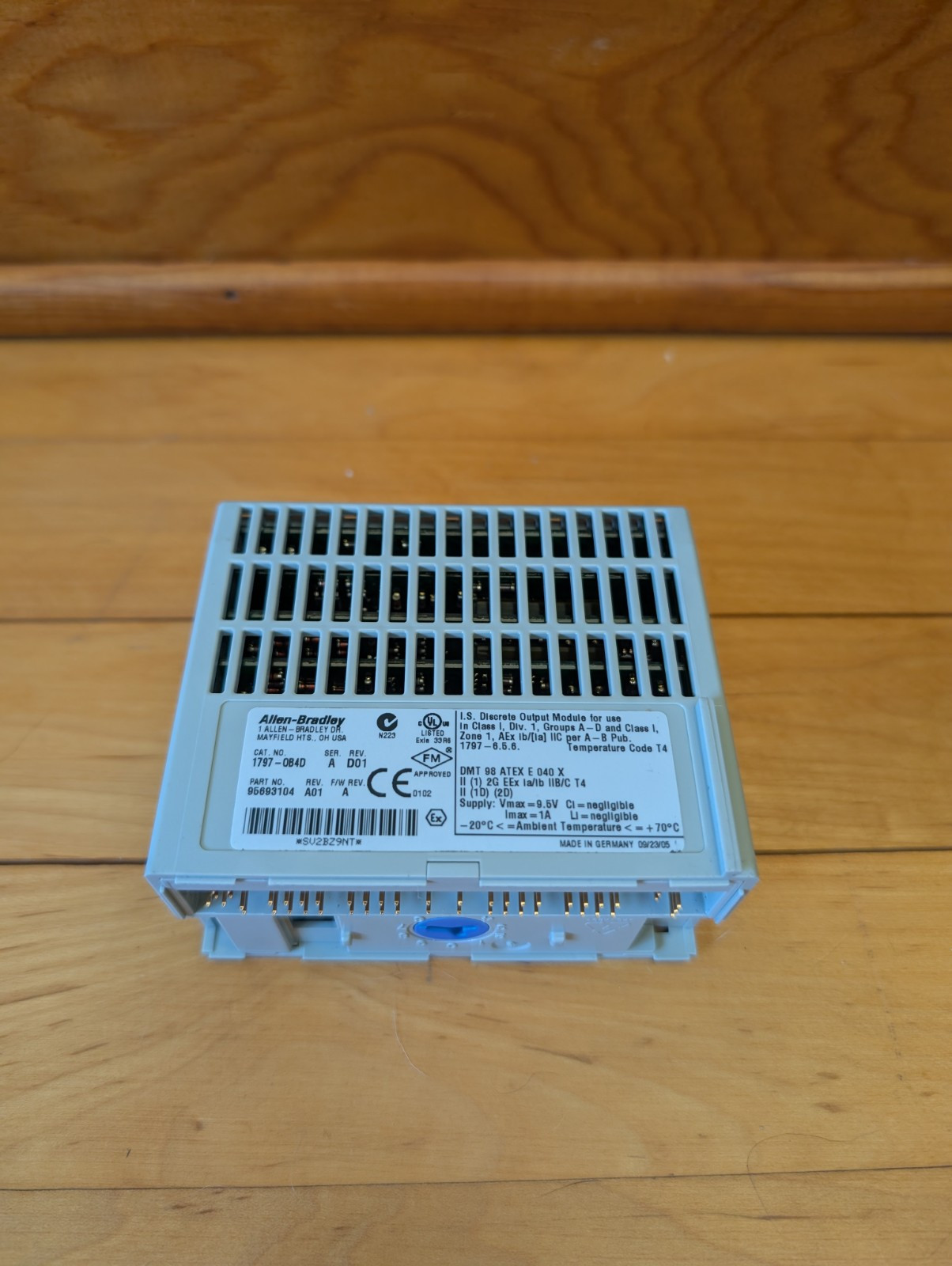 Allen-Bradley 1797-OB4D Flex Ex 4 Point Source Output. Part No. 95693104