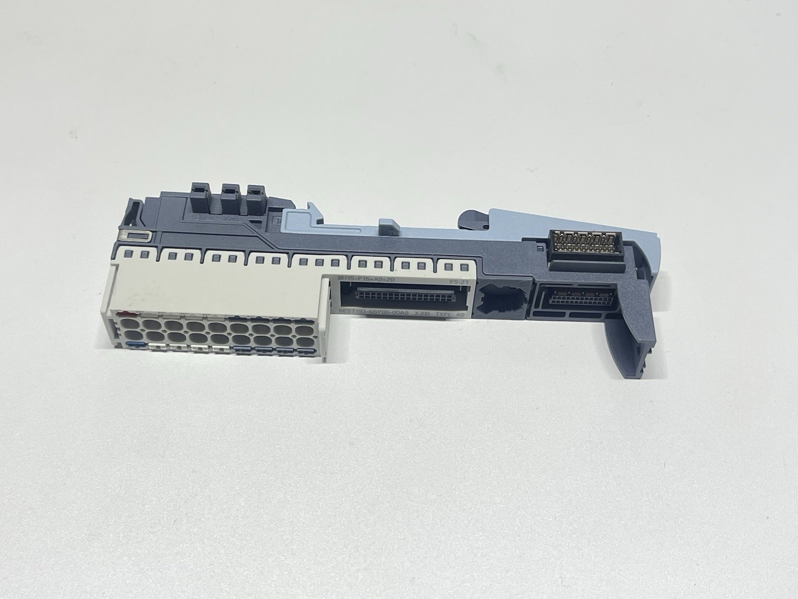 Siemens Simatic ET-200 SP 6ES7193-6BP00-0DA0 Base Unit BU15-P16+A0+2D Push Term