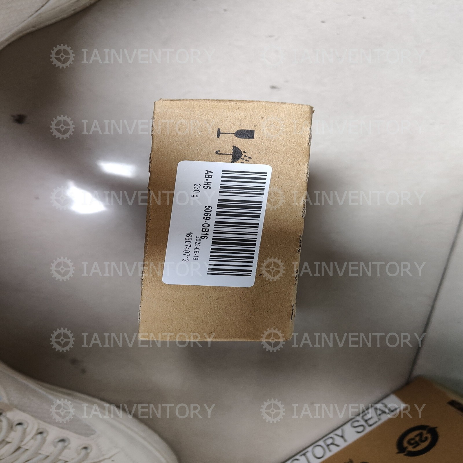 Real US Stock NEW Allen-Bradley 1769-OB16 Fast ship