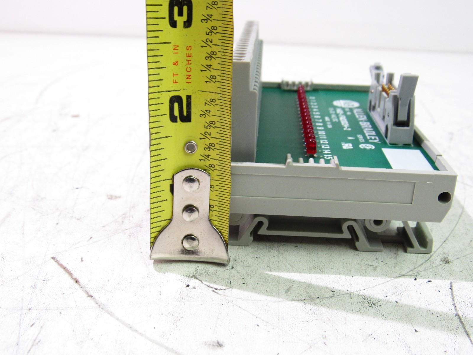 ALLEN BRADLEY 1492-IFM20D24-2 SER A 20-POINT DIGITAL IFM 10-30VAC/DC *XLNT*