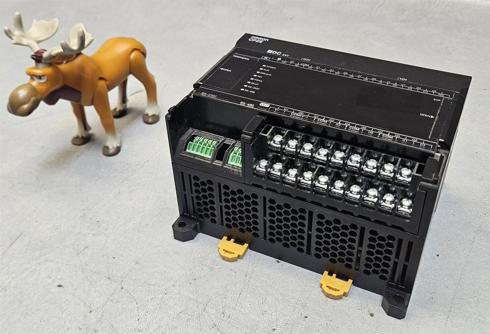 OMRON CP2E-S30DT-D Programmable Logic Controller CP2E 24VDC 20W