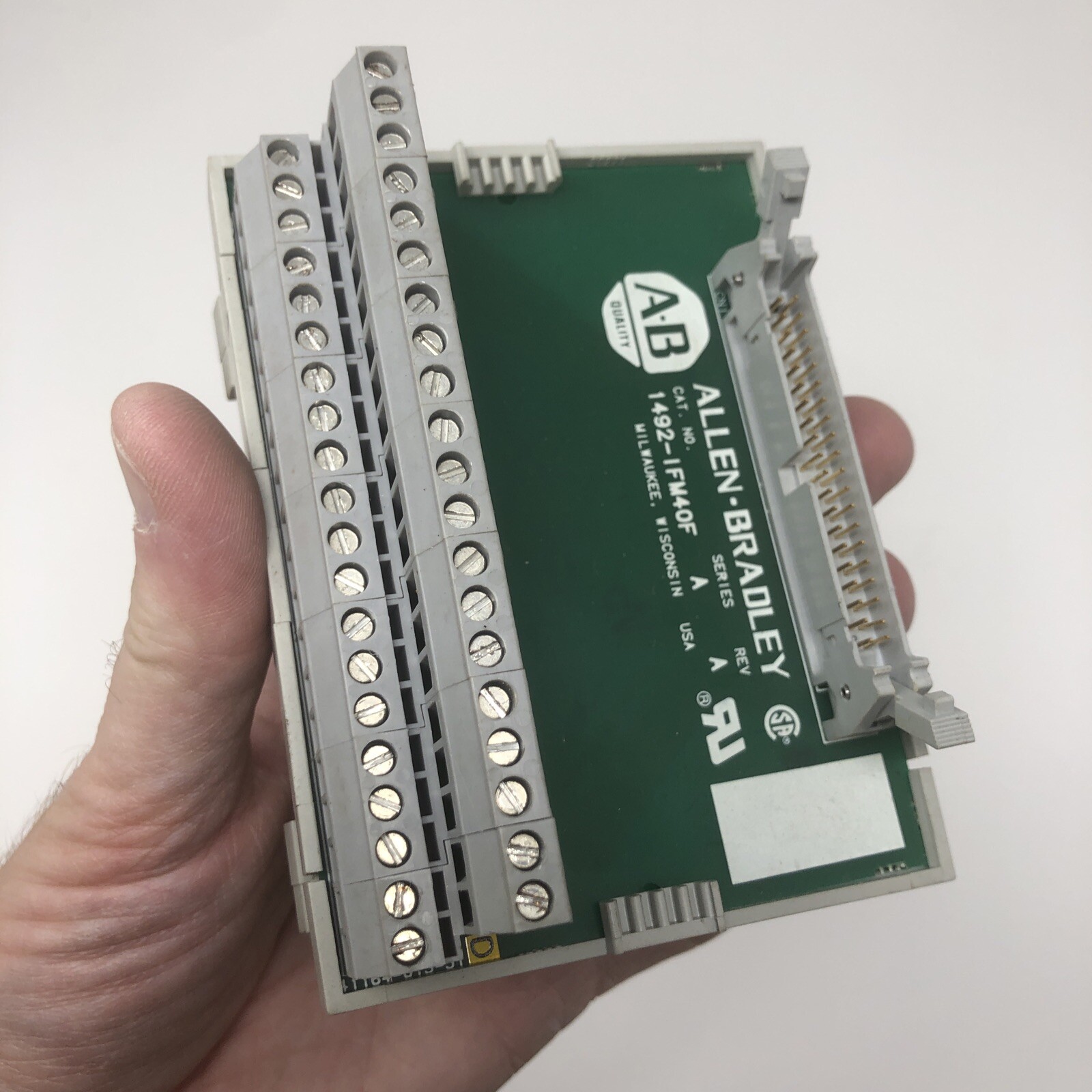 Allen Bradley 1492-IFM40F Series A Rev. A Digital Interface Module