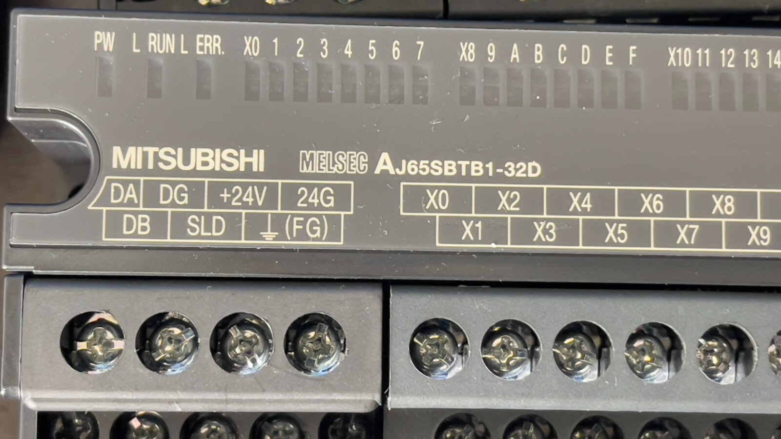 Lot of 7 Mitsubishi 3, AJ65SBTB1-32D/ 3, AJ65SBTB1-32T & 2 AJ65SBTB1-32DT MELSEC