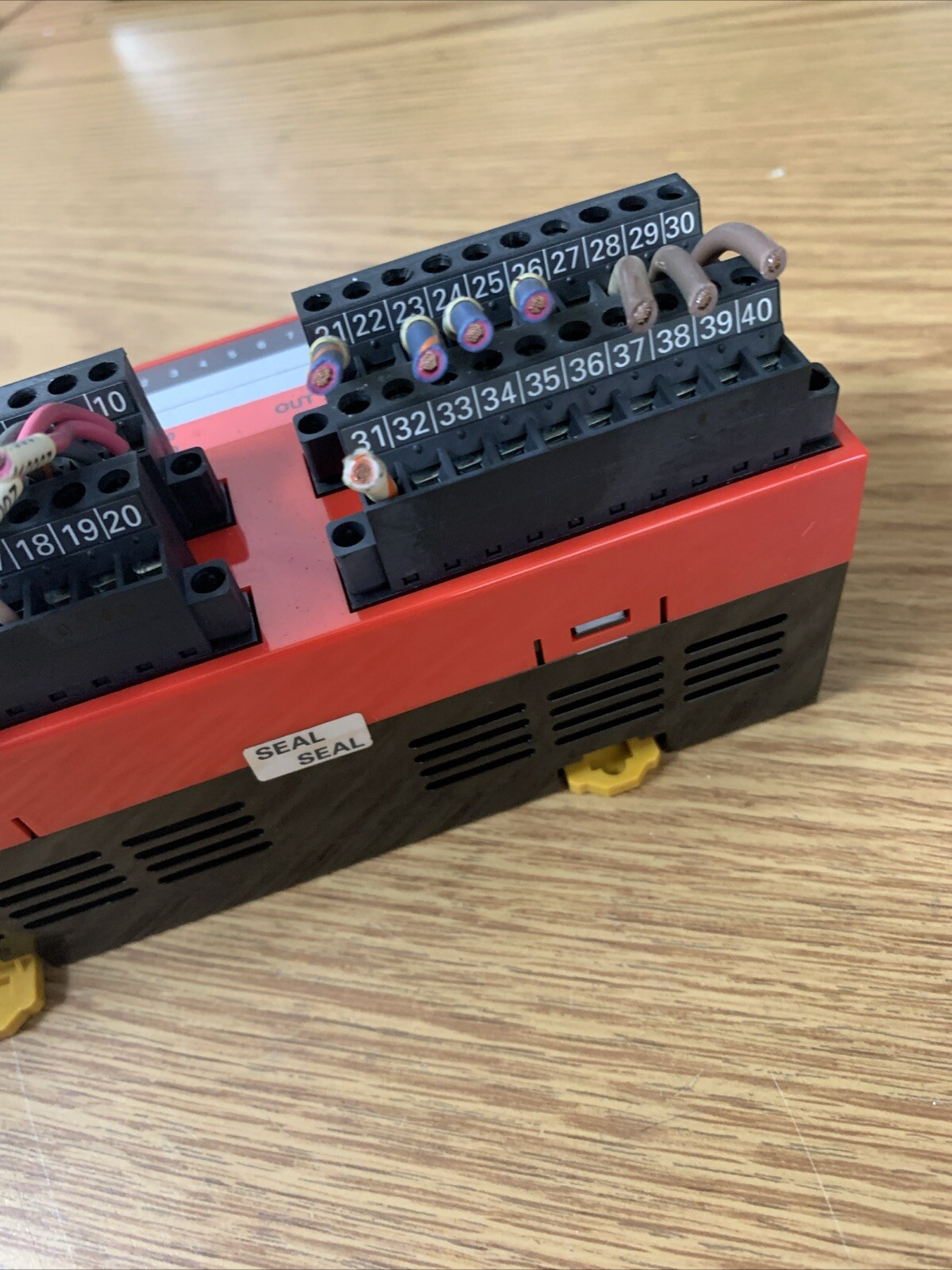 Allen-Bradley 1791DS-IB8XOB8 Compact Block I/O Module See Pics