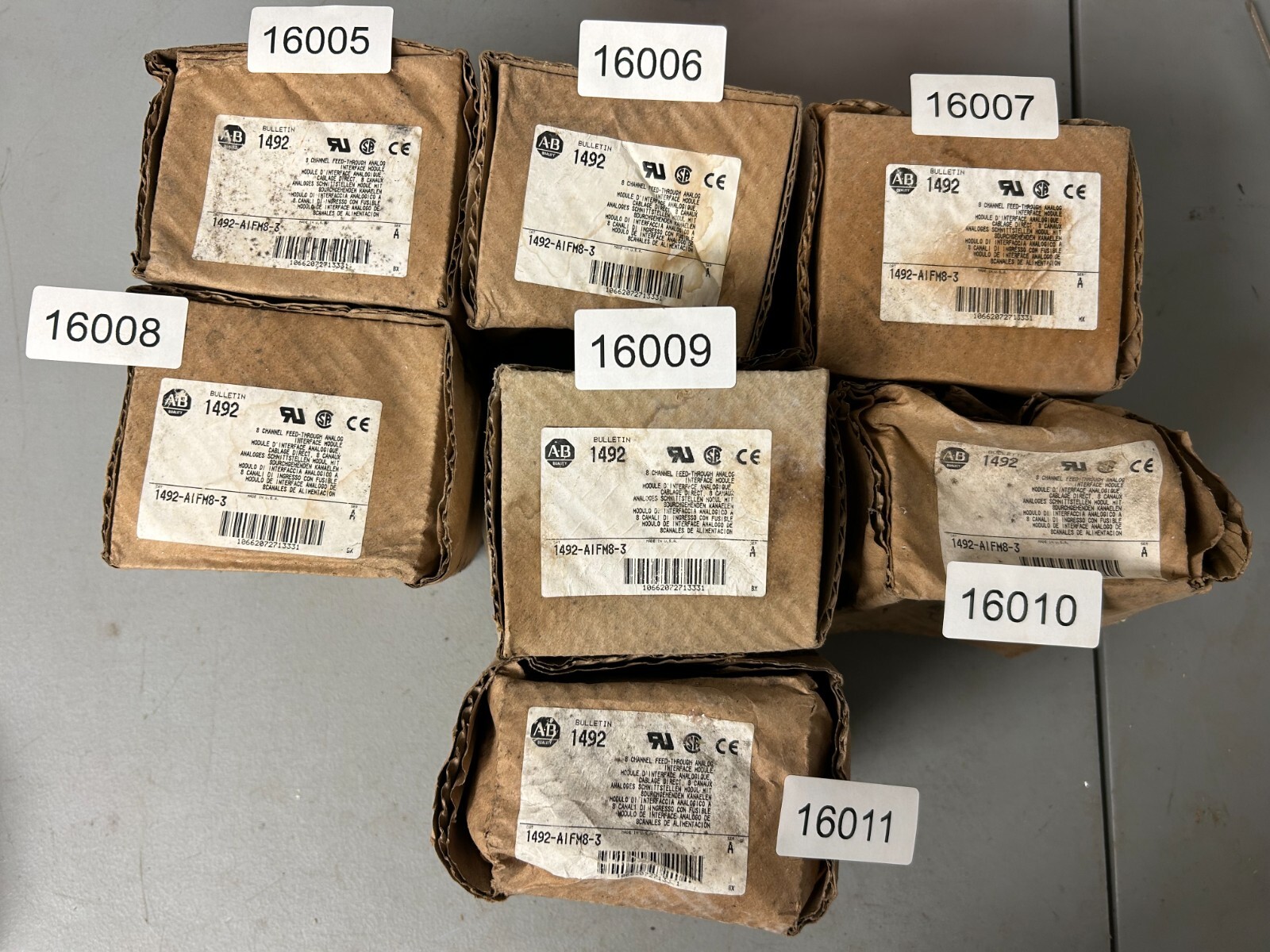 Allen-Bradley 1492-AIFM8-3 Analog Interface Module