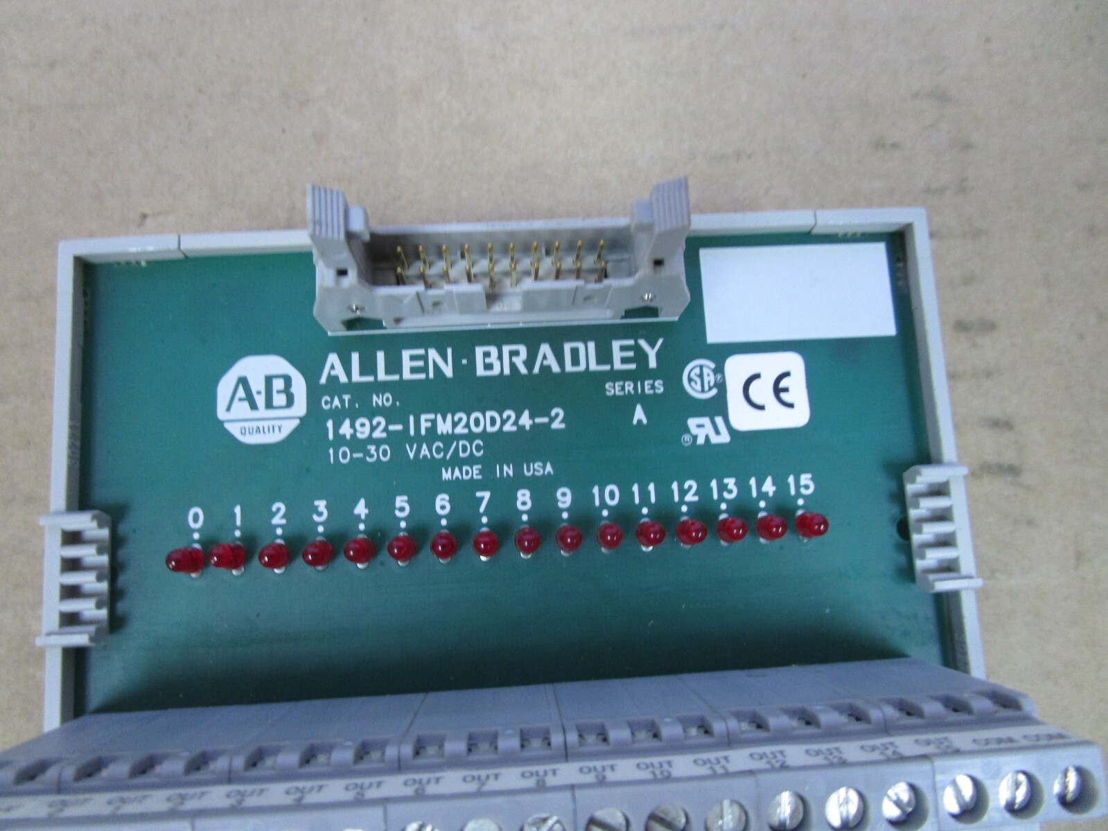 ALLEN BRADLEY INTERACE MODULE 1492-IFM20D24-2 SER A