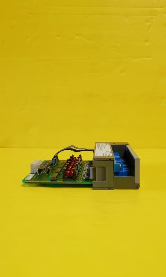 Surplus Allen-Bradley 1746-OB16 Ser D SLC 500 16-Ch 24VDC Output