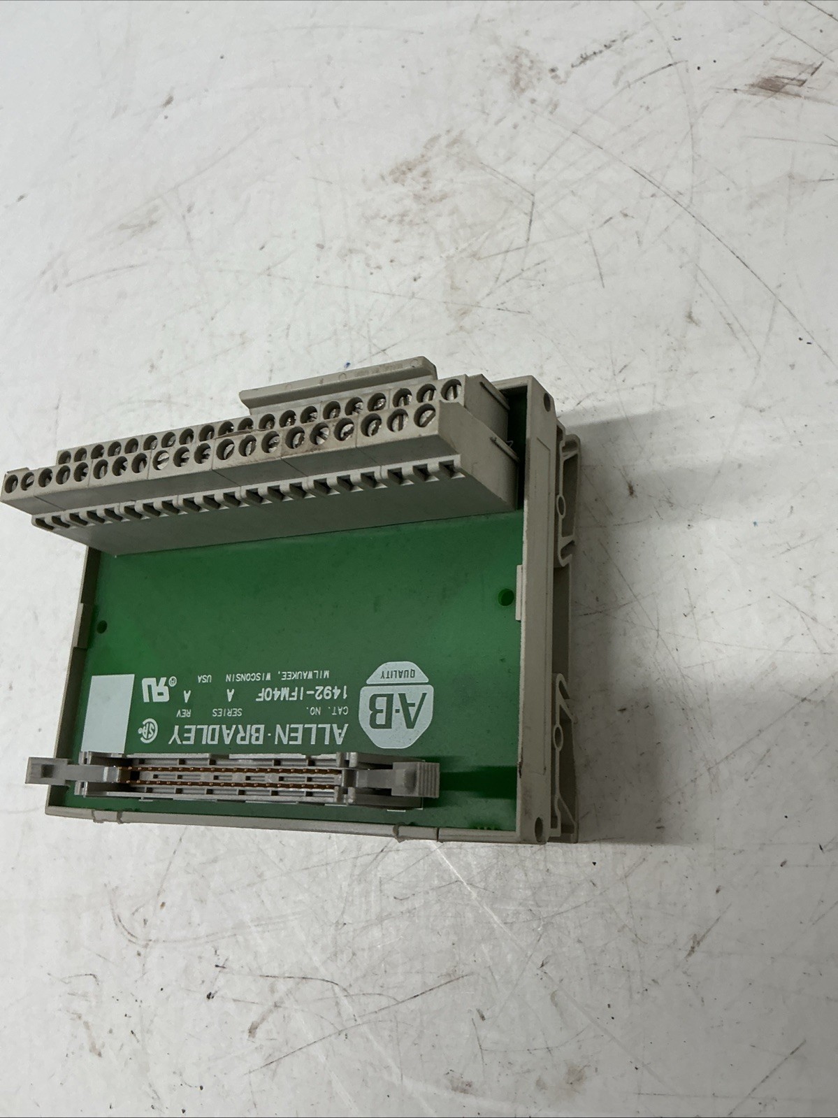 Allen-Bradley 1492-IFM40F Series A Interface Module. H-086