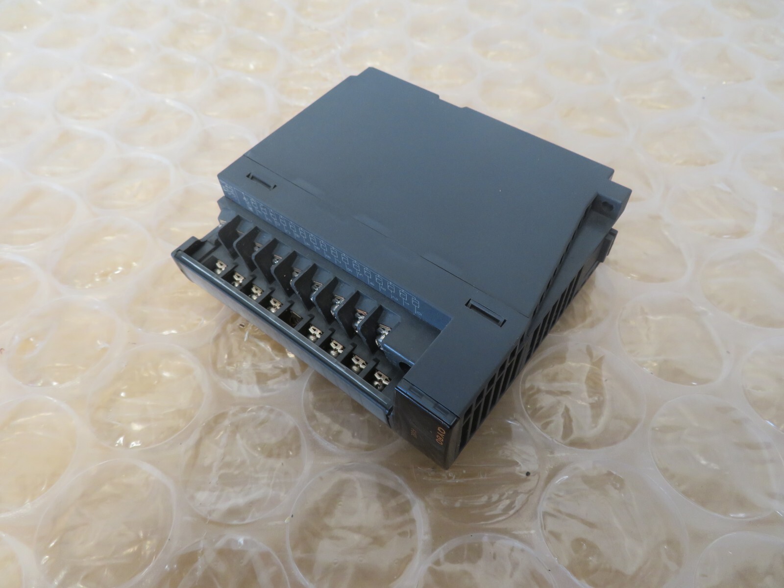 Mitsubishi QY80 Output Unit (19560)