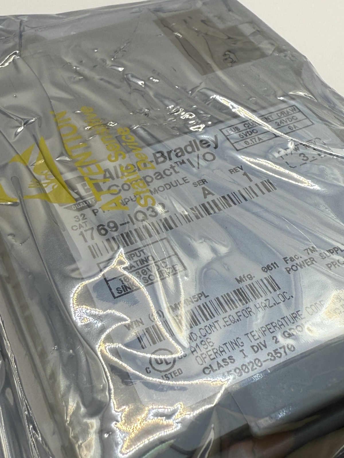 NEW Allen Bradley 1769-IQ32 /A CompactLogix 24V DC Input Module 1769IQ32