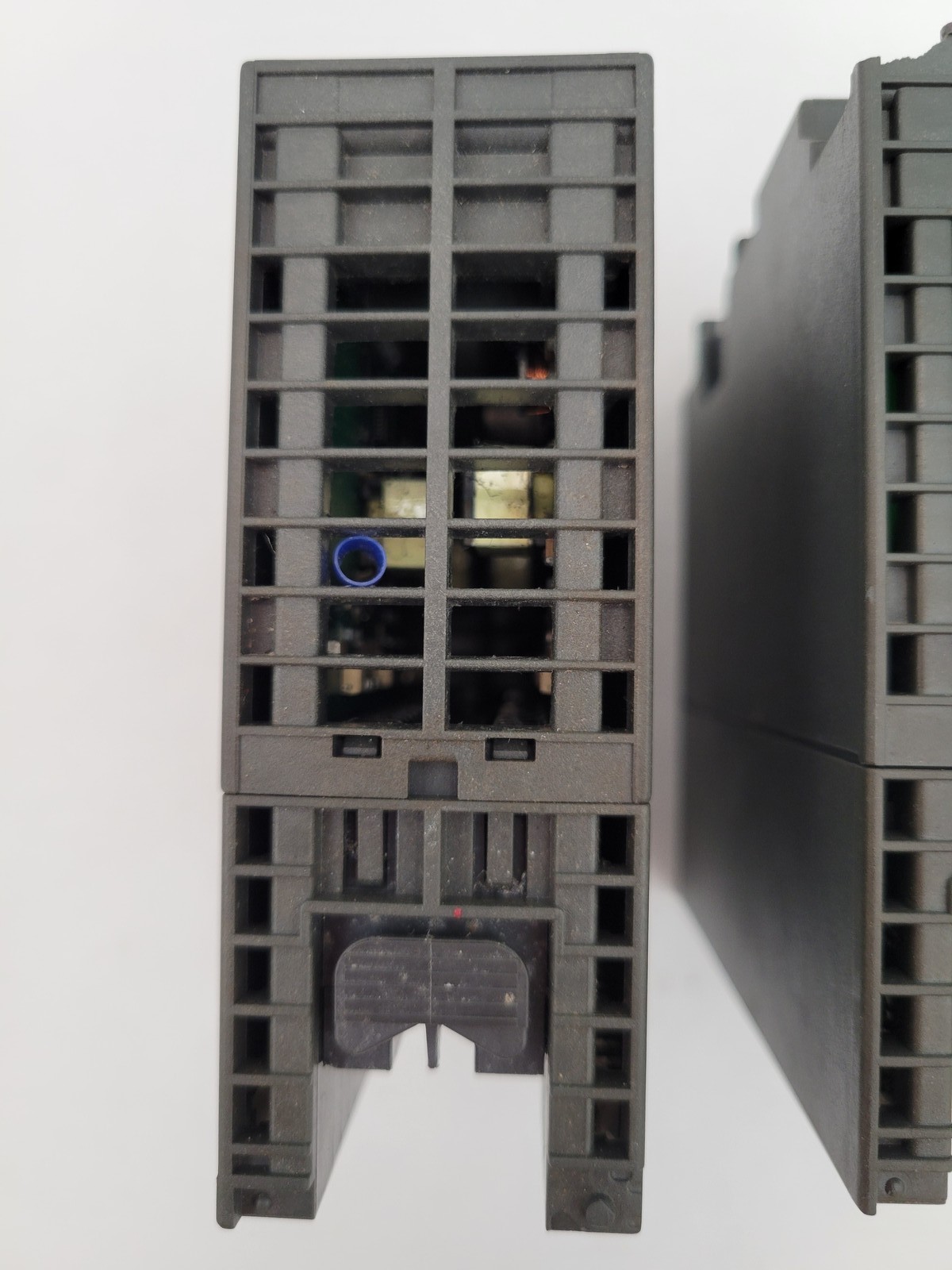 2 PC Siemens 6ES7331-7PF01-0AB0 Analog Input module 8 Analog 2-4 Wire