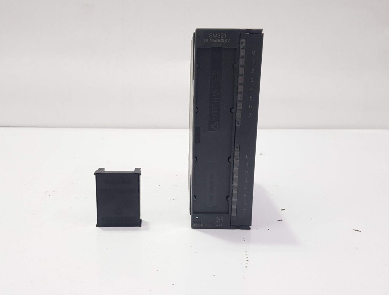 SIEMENS 6ES7 321-1BH02-0AA0 DIGITAL INPUT MODULE SIMATIC S7 SM321 DI 16xDC24V