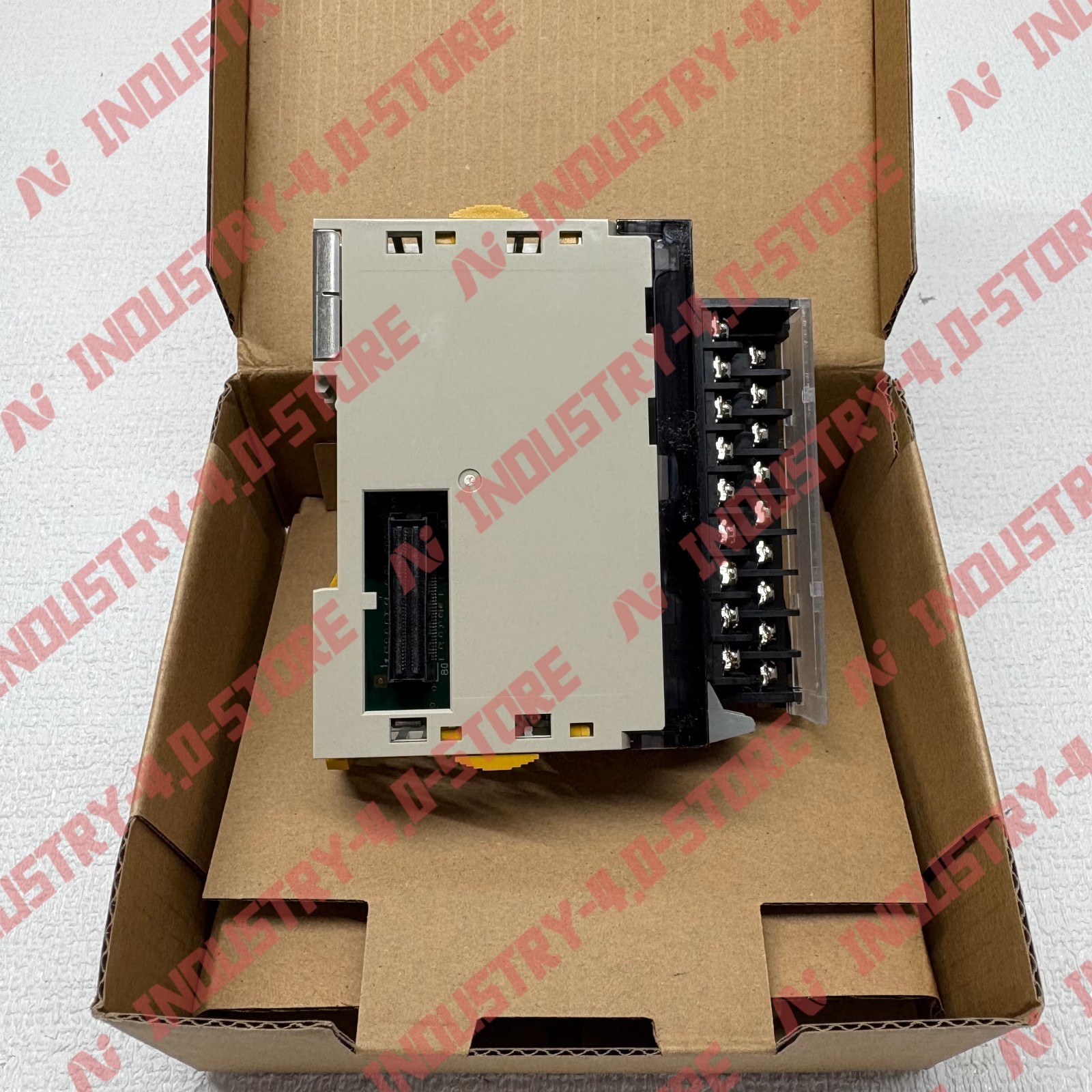 New Omron CJ1W-OD212 PLC Module