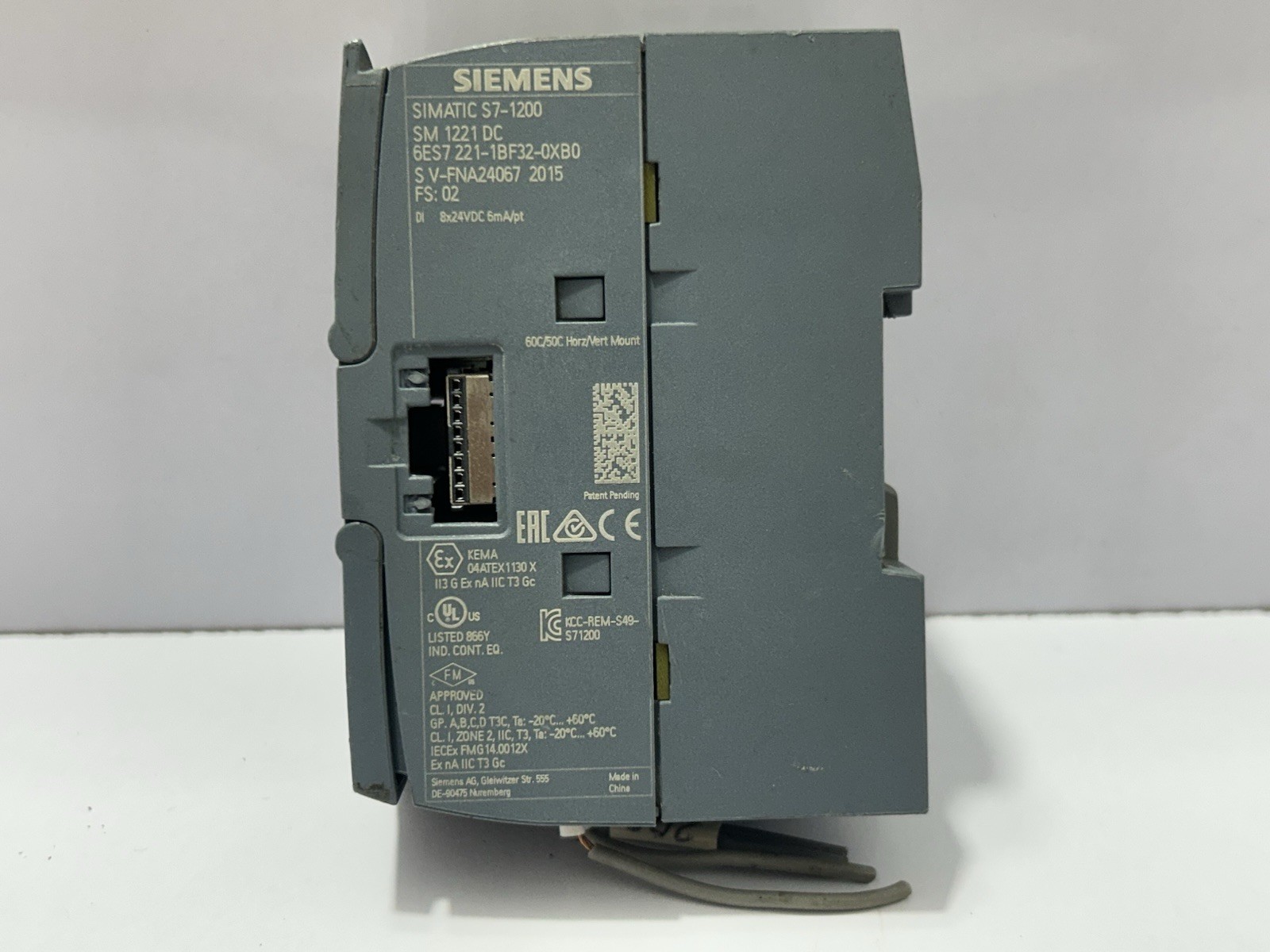 SIEMENS 6ES7221-1BF32-0XB0 DIGITAL INPUT MODULE SIMATIC S7-1200 24 VDC 105 MA