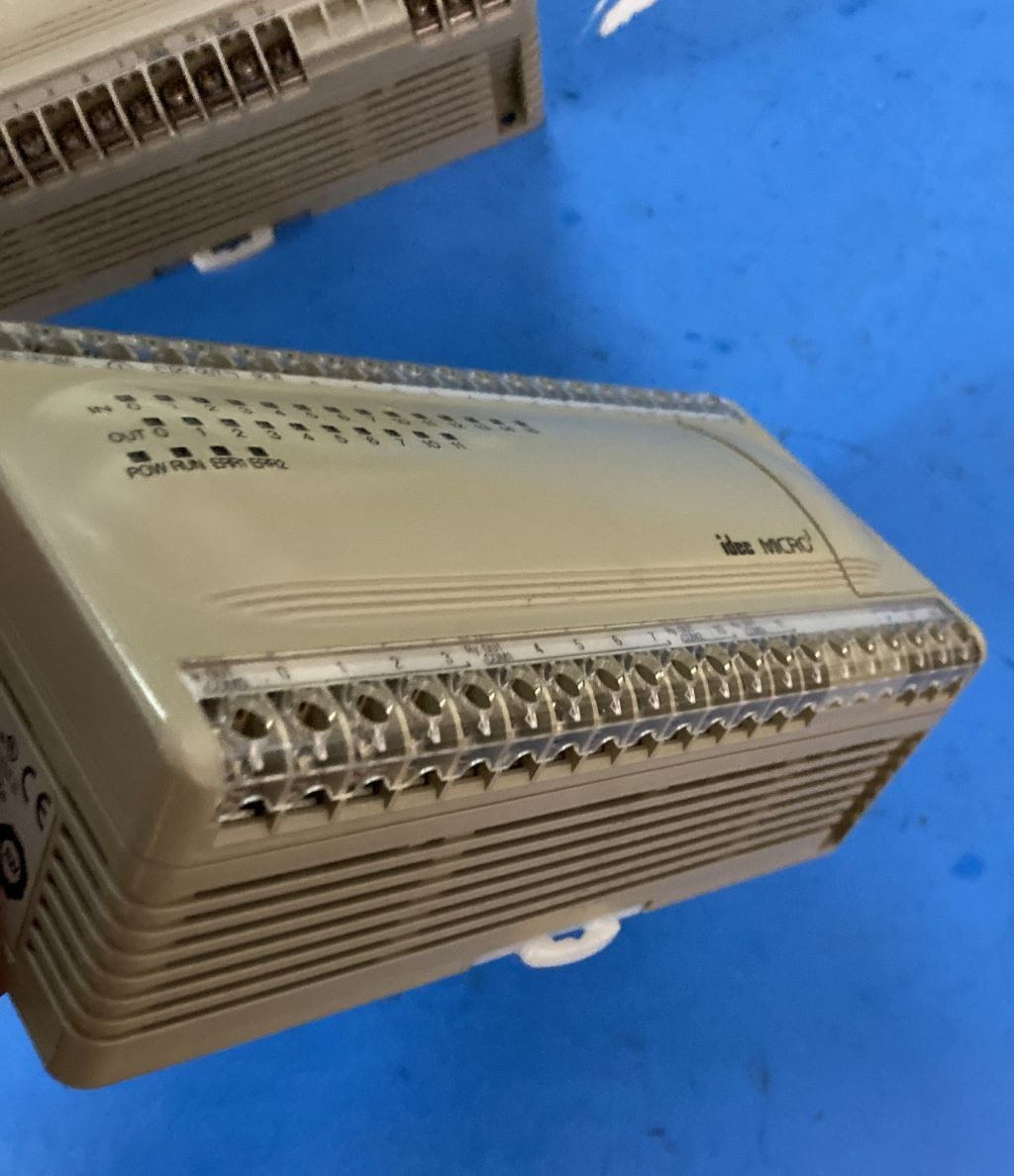 Idec FC2A-C24A1 Micro3 PLC; 100-240V; 14inputs; 10 Relay Outputs TESTED WORKS