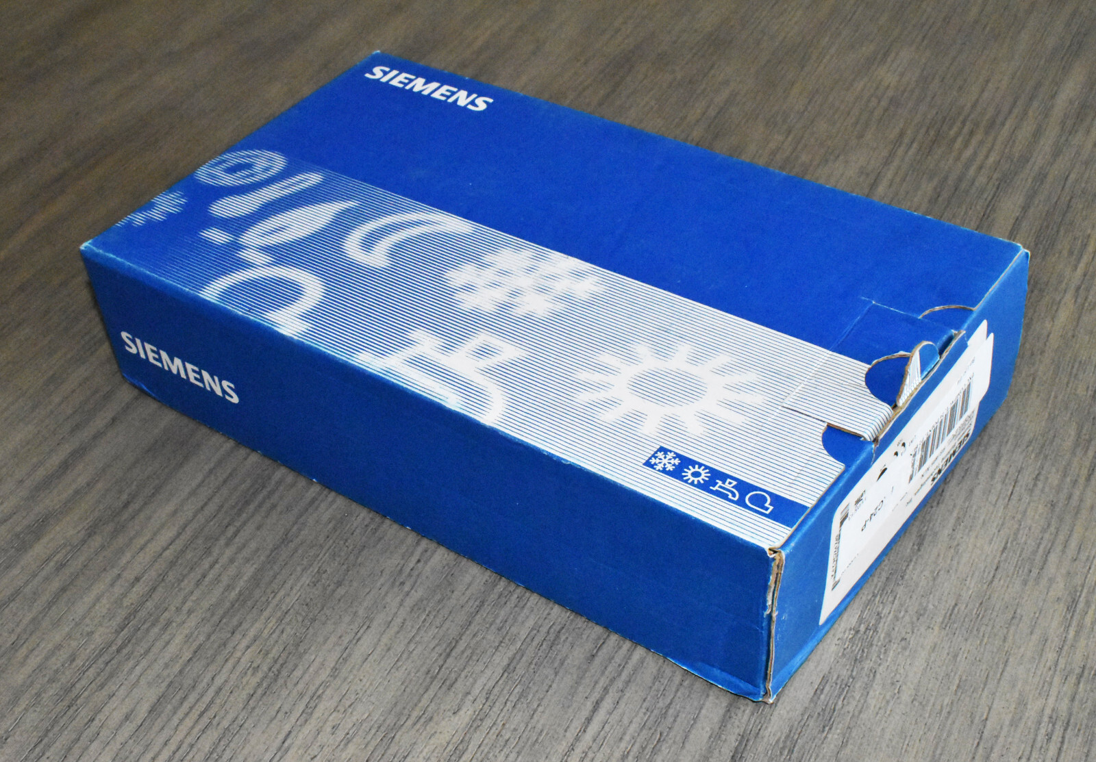 NEW in BOX SIEMENS PXC24.2-P.A / PXC242PA Automation Controller APOGEE 24PT, P2