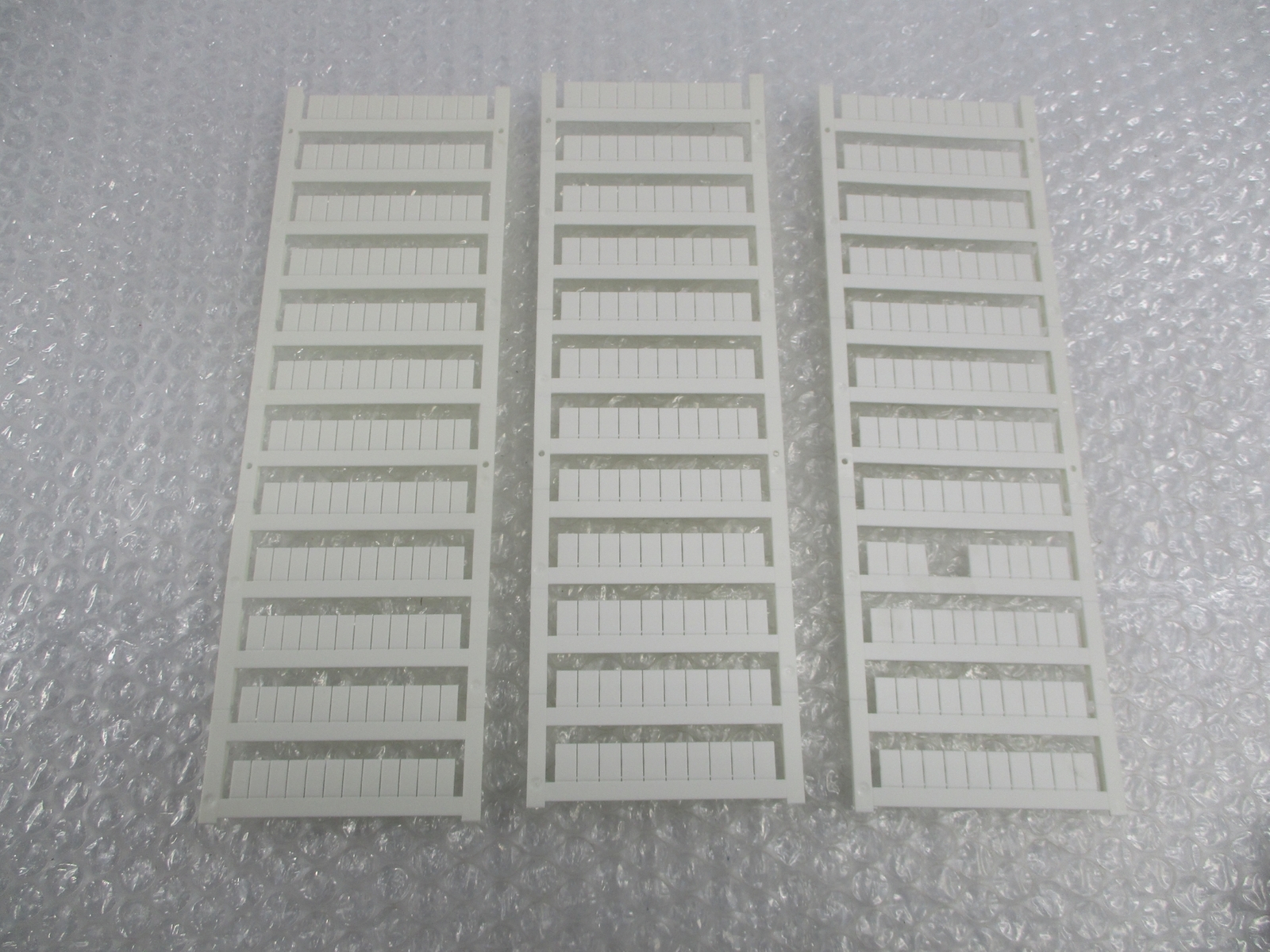 ALLEN BRADLEY 1495-MS8X9 SER.A MARKER CARDS (AS PICTURED) UNMP