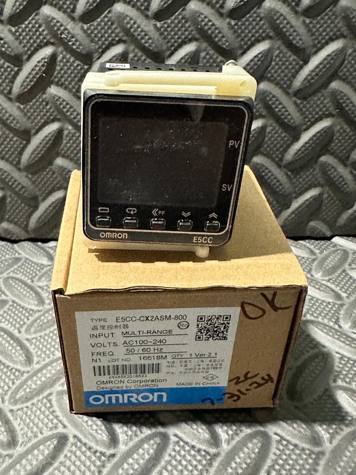 Omron E5CC-CX2ASM-800