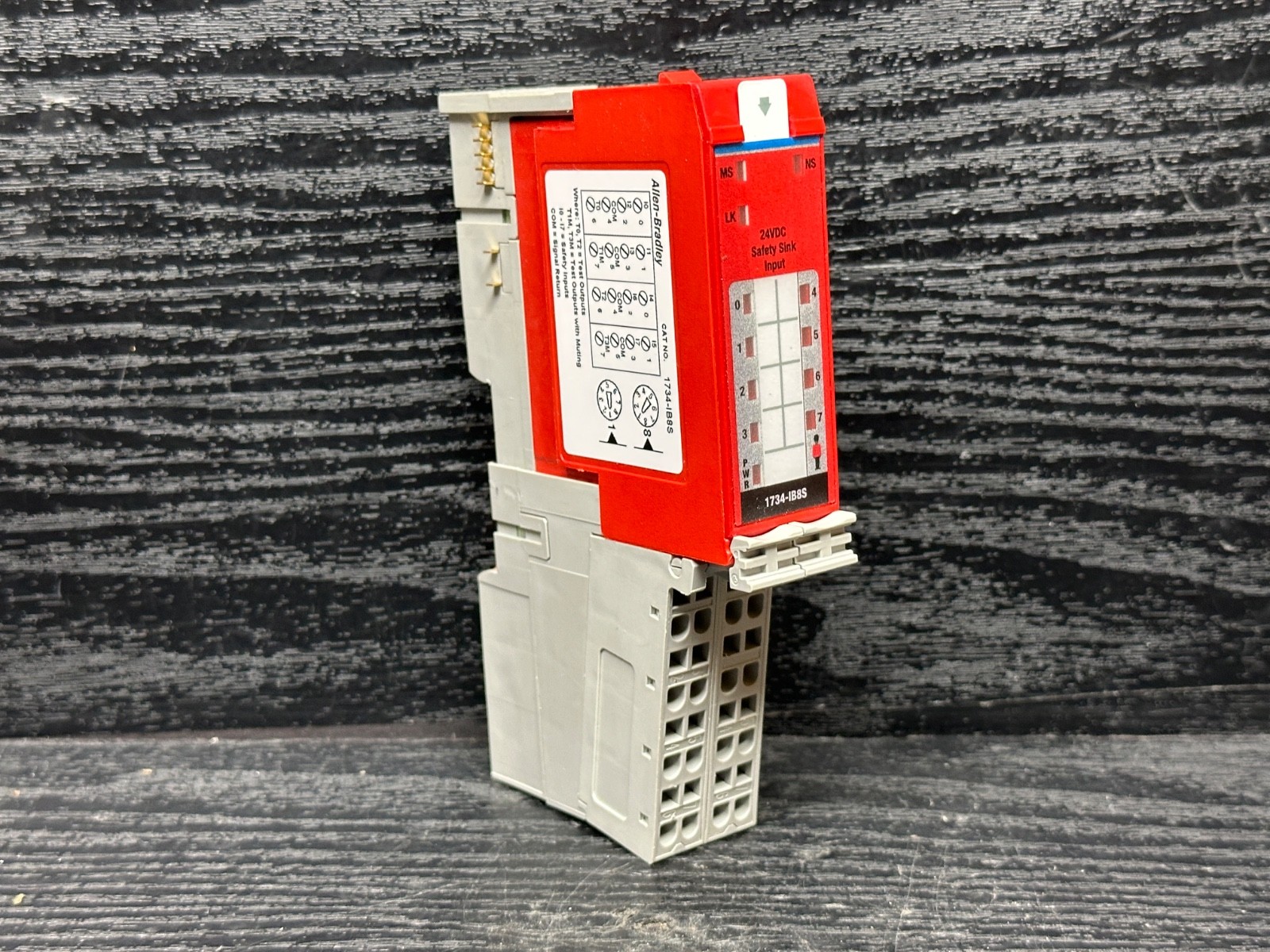 2022 Allen Bradley 1734-IB8S 1B8S IBBS B MB RTBS POINT I/O Safety Input Module